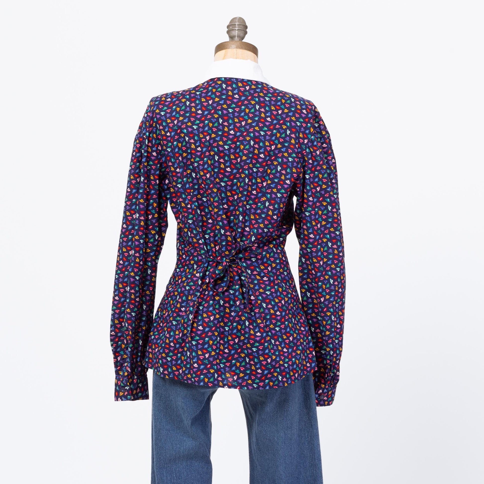 Vintage 80s Novelty Hat Print Fitted Waist Blouse - Medium | Navy Blue Purple Eyelet Collar Button Up Long Sleeve Top