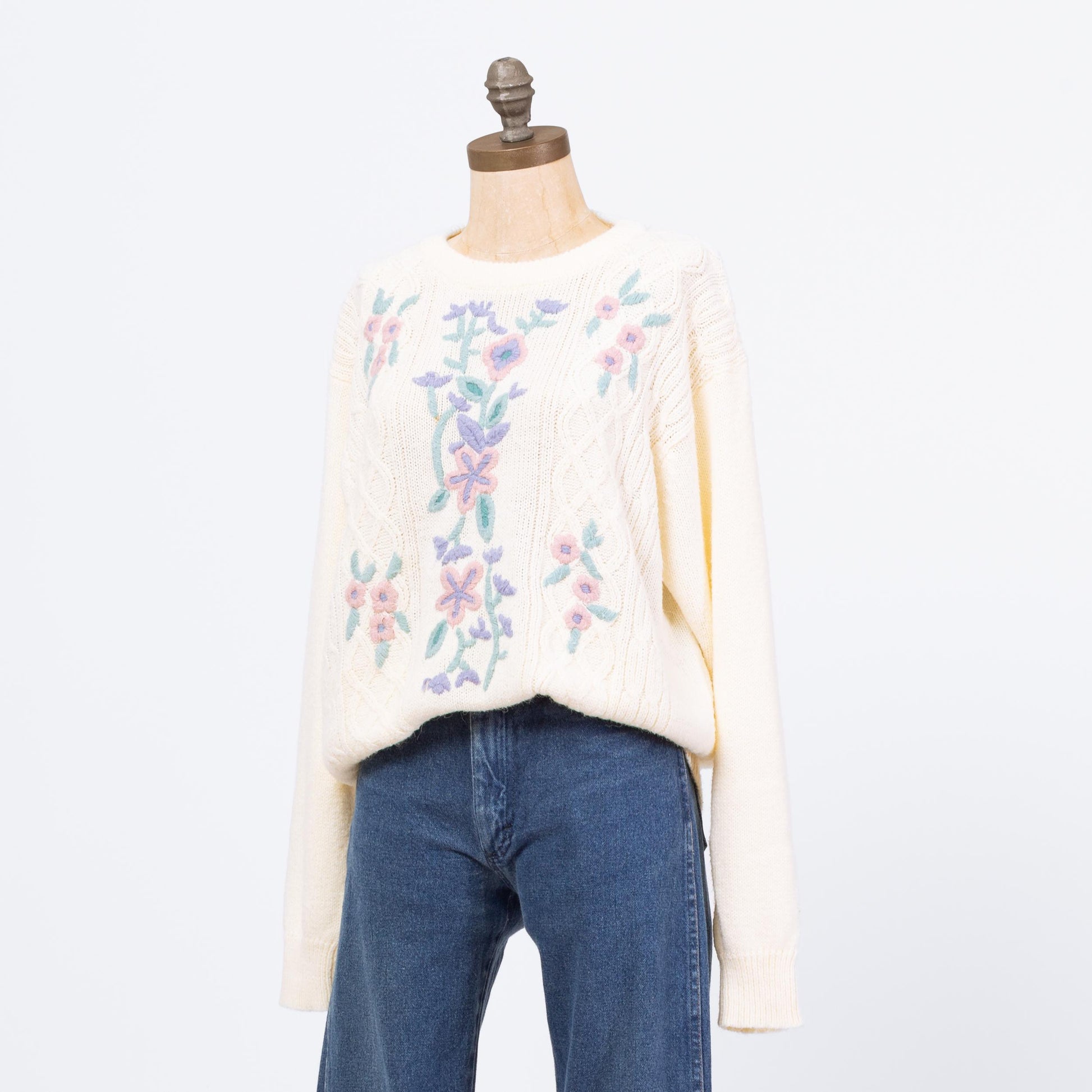 Vintage 80s Pastel Floral Cable Knit Sweater - Large | Soft Cream Boho Embroidered Grandma Pullover