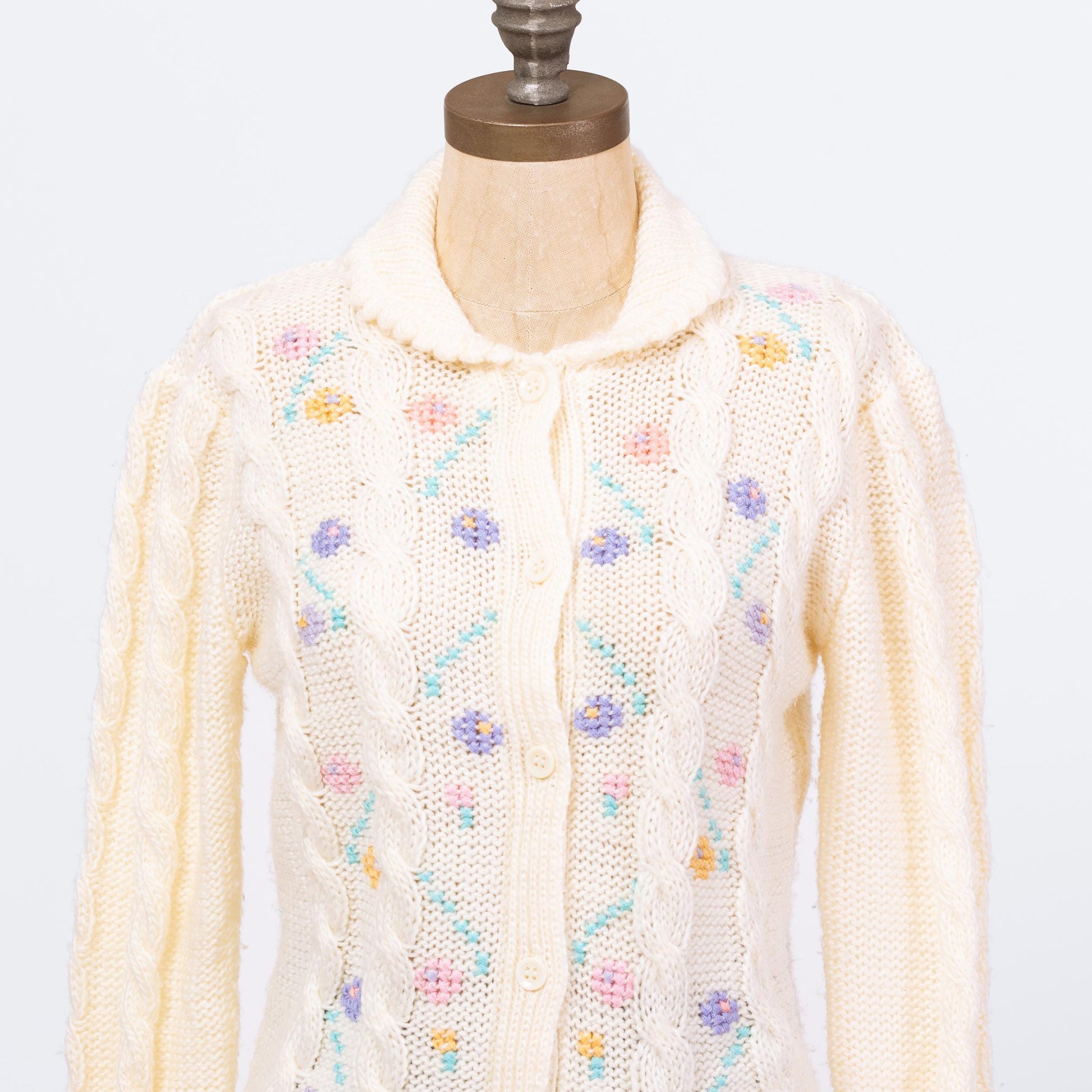Vintage 80s Collared Pastel Floral Cardigan - Medium | Cream Cable Knit Boho Cottagecore Grandma Sweater