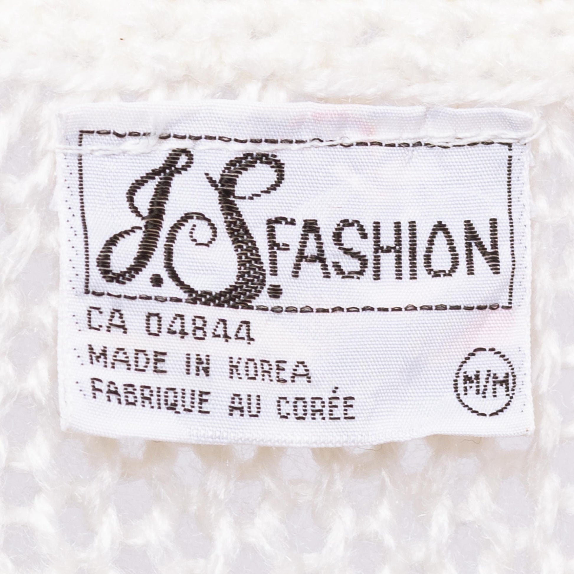 Vintage 80s White Floral Eyelet Knit Sweater - Medium | Boho Embroidered Bobble Knit Grandma Pullover