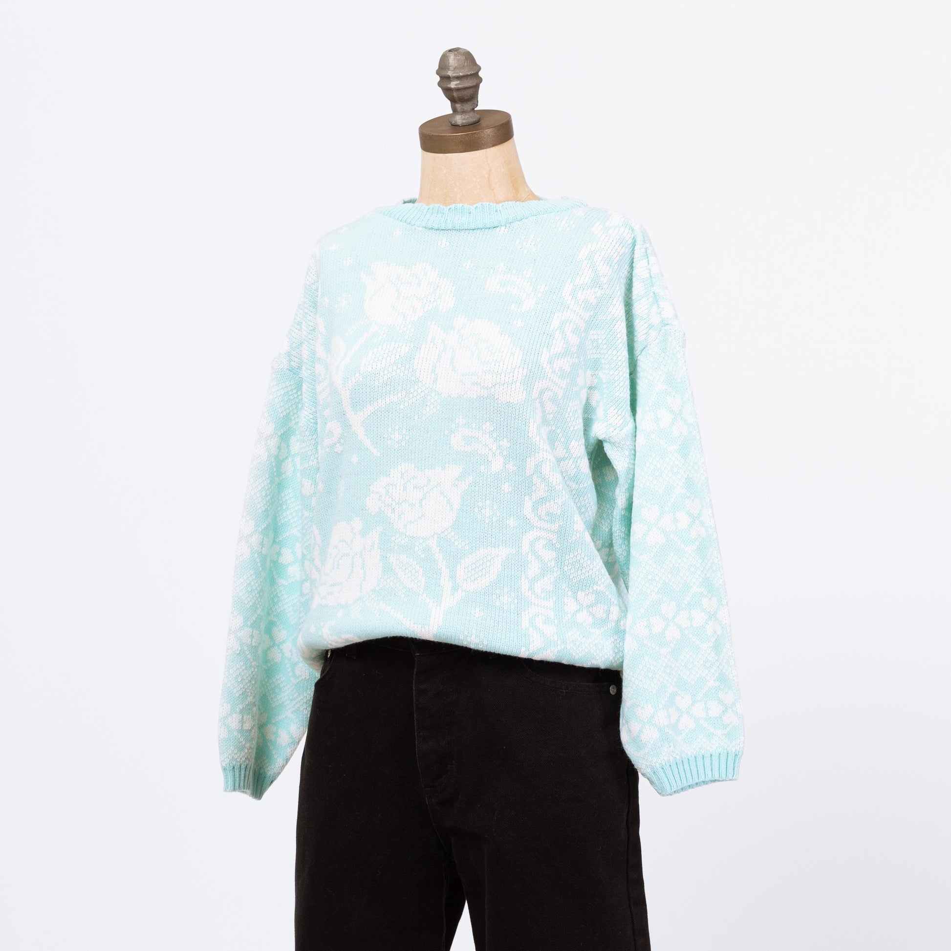 Vintage 80s Pastel Blue & White Floral Sweater - Petite Large | Soft Knit Scalloped Embroidered Grandma Pullover