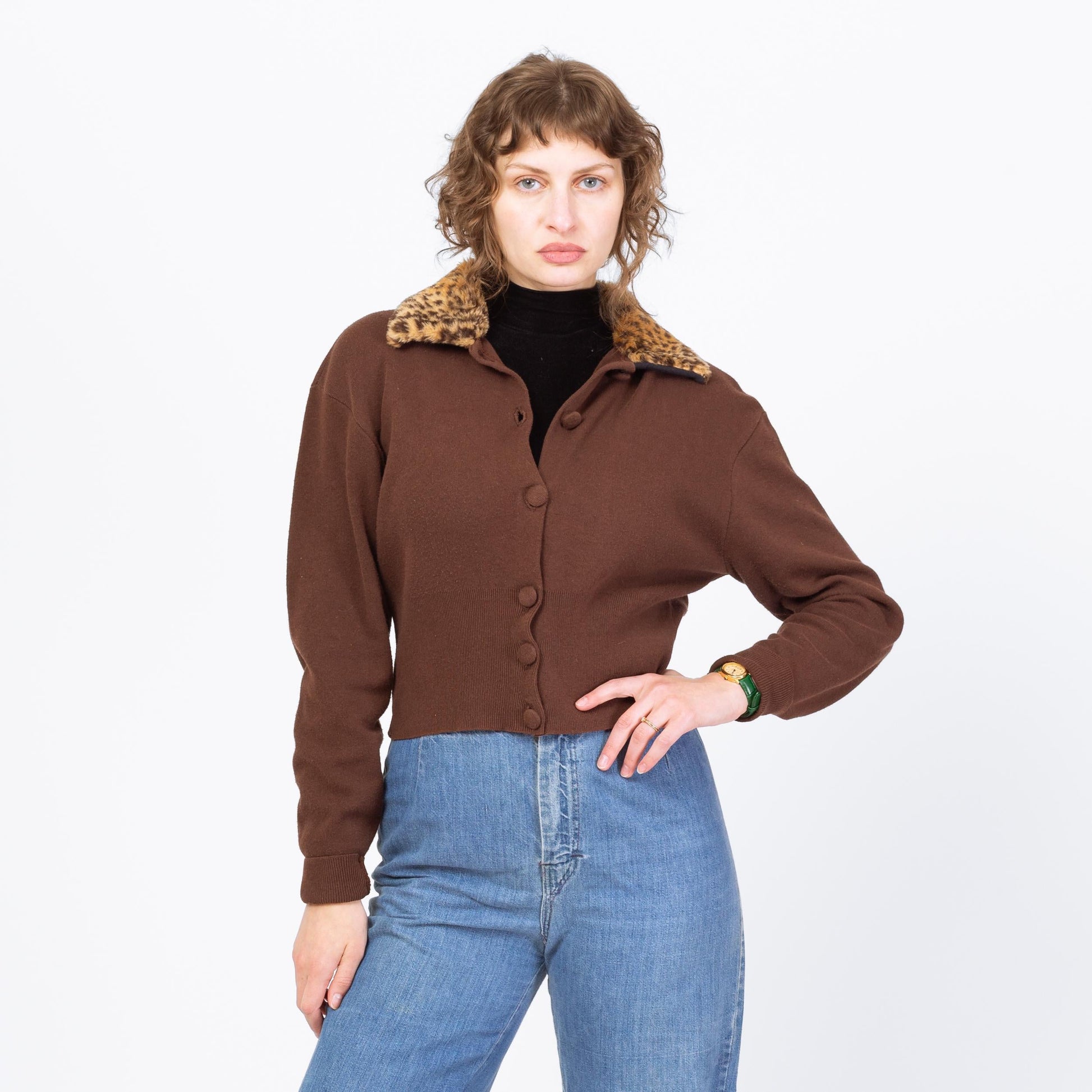 Vintage 90s Does 50s Faux Fur Collar Cropped Sweater - Large | Retro Brown Cotton Knit Button Up Cardigan