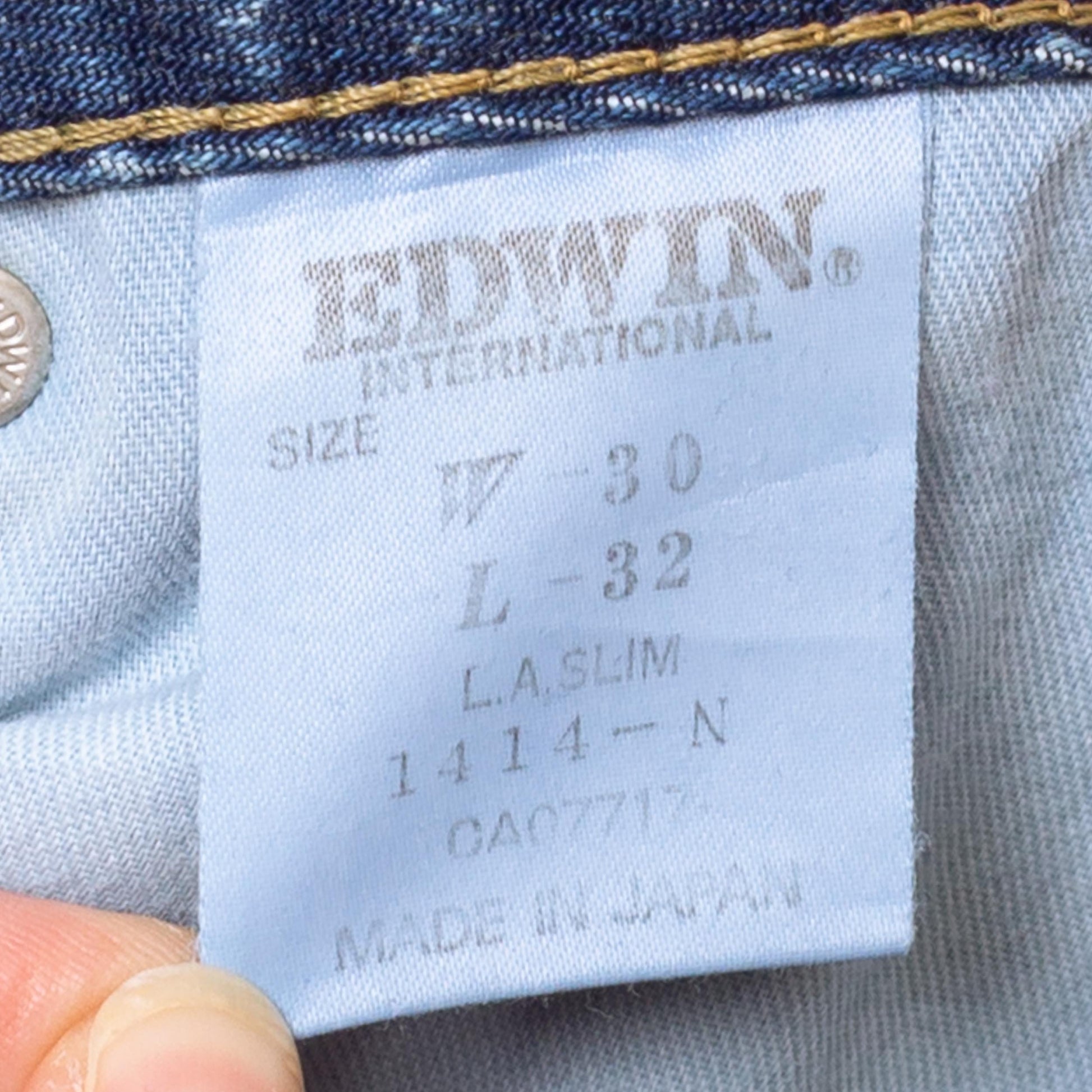 Vintage 90s Medium Wash Denim Jeans - 27x32 | High Waisted Tapered Leg Long Inseam Mom Jeans