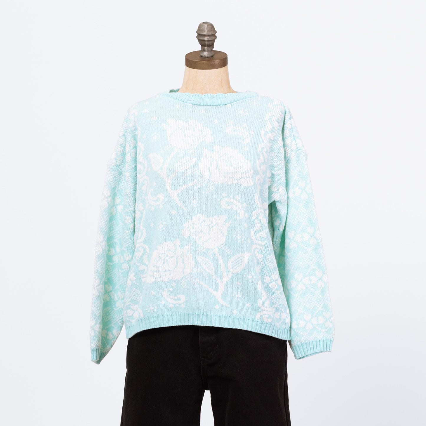 Vintage 80s Pastel Blue & White Floral Sweater - Petite Large | Soft Knit Scalloped Embroidered Grandma Pullover