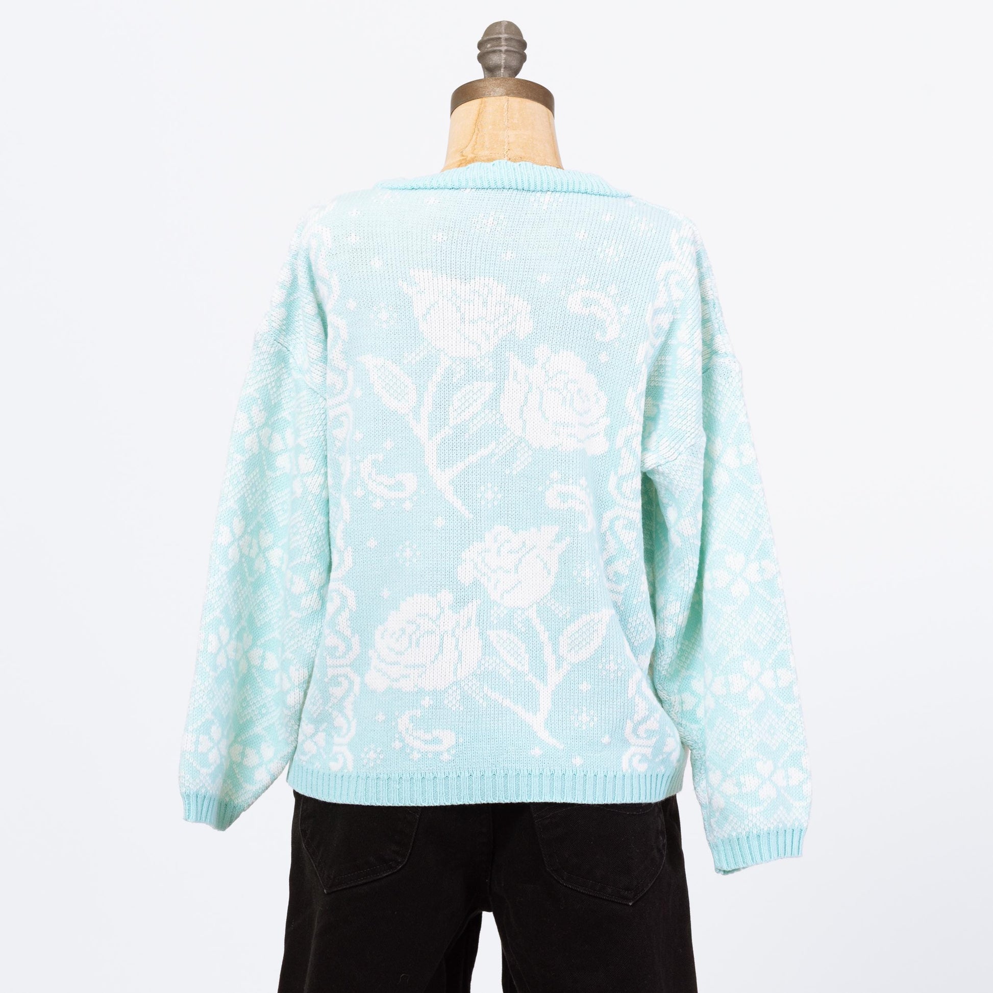 Vintage 80s Pastel Blue & White Floral Sweater - Petite Large | Soft Knit Scalloped Embroidered Grandma Pullover