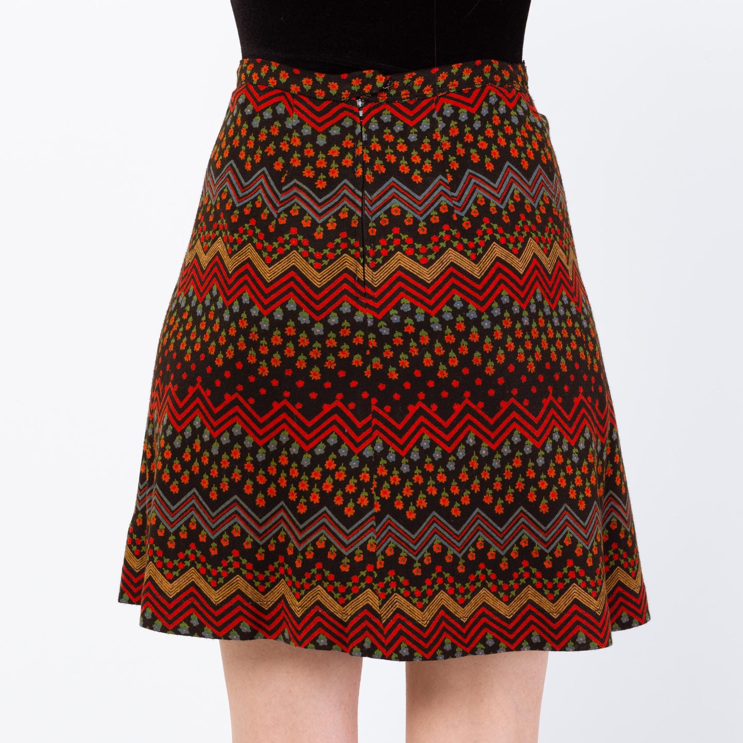 Vintage 70 Boho Floral & Chevron Striped Mini Skirt - Small | Red Black High Waisted Miniskirt
