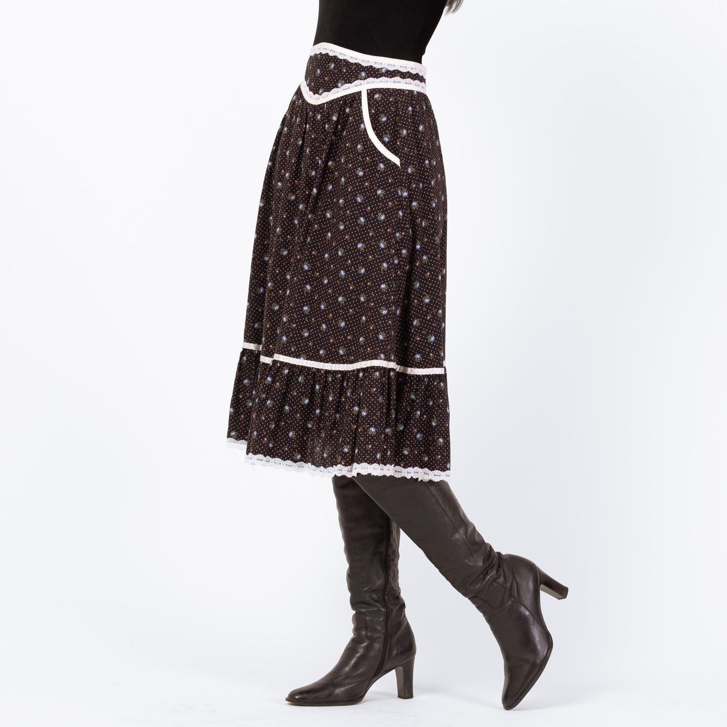 Vintage 70s Gunne Sax Black Calico Floral Prairie Skirt - Small, 26” Waist | Jessica's Gunnies Boho Lace Trim Cottagecore Midi Skirt