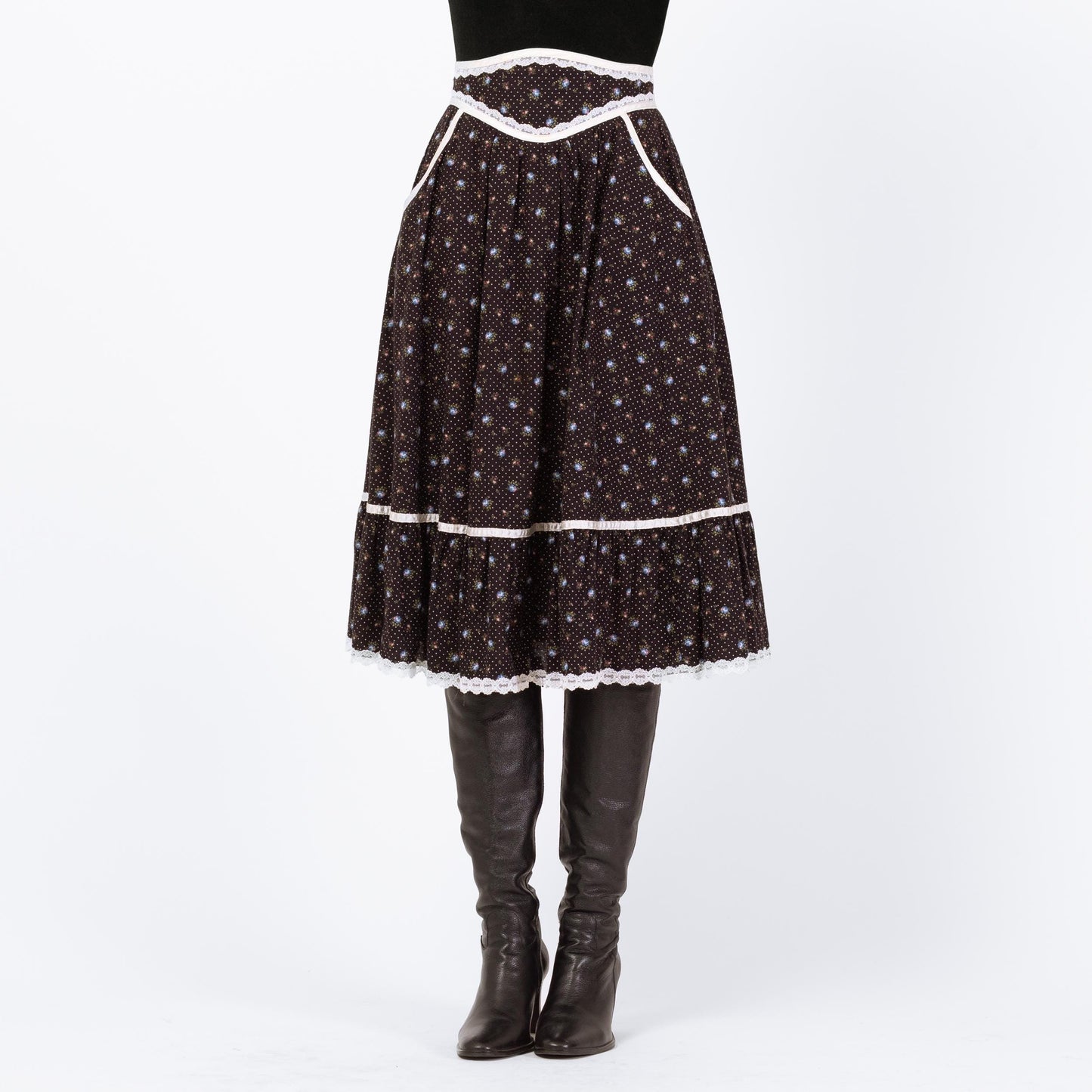 Vintage 70s Gunne Sax Black Calico Floral Prairie Skirt - Small, 26” Waist | Jessica's Gunnies Boho Lace Trim Cottagecore Midi Skirt