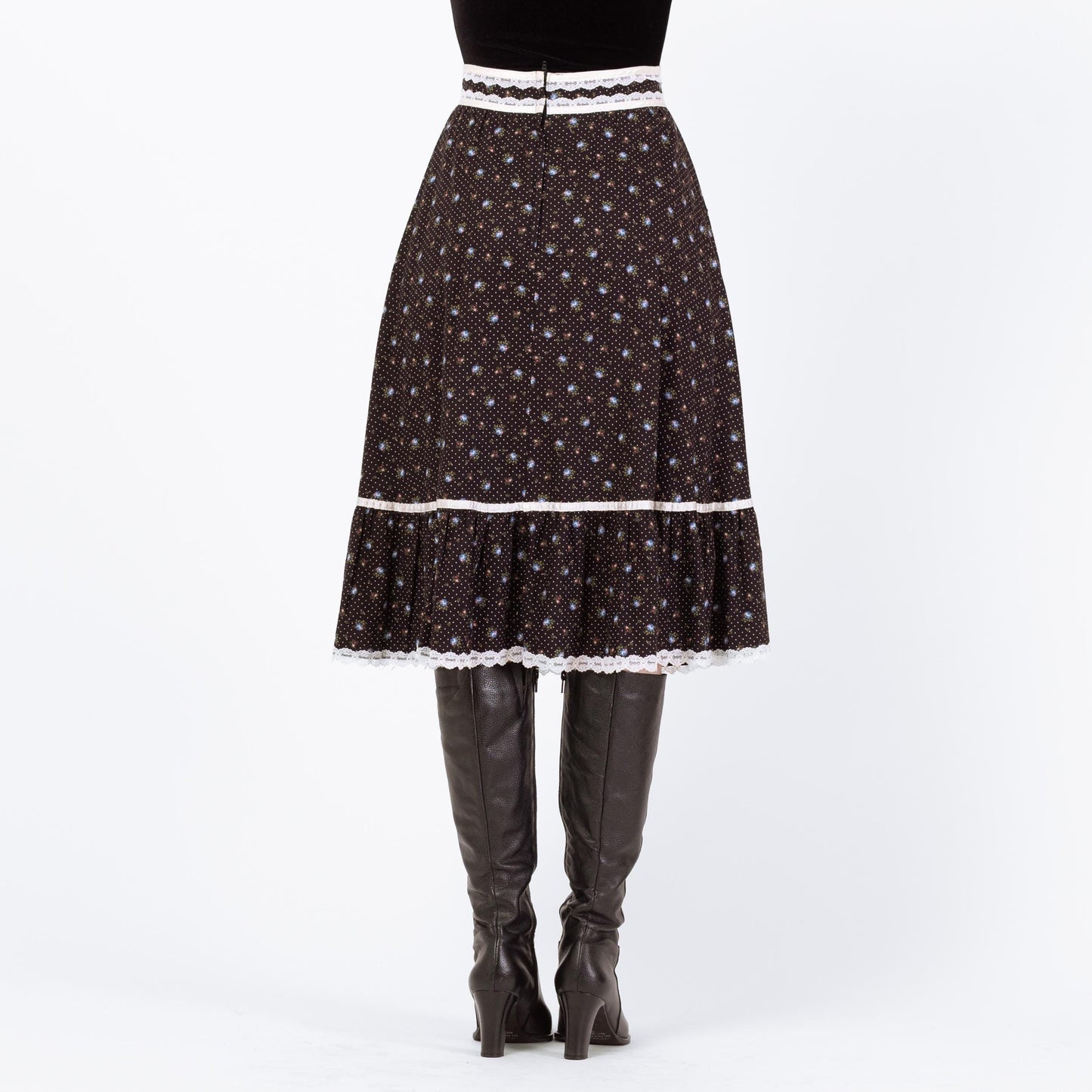 Vintage 70s Gunne Sax Black Calico Floral Prairie Skirt - Small, 26” Waist | Jessica's Gunnies Boho Lace Trim Cottagecore Midi Skirt