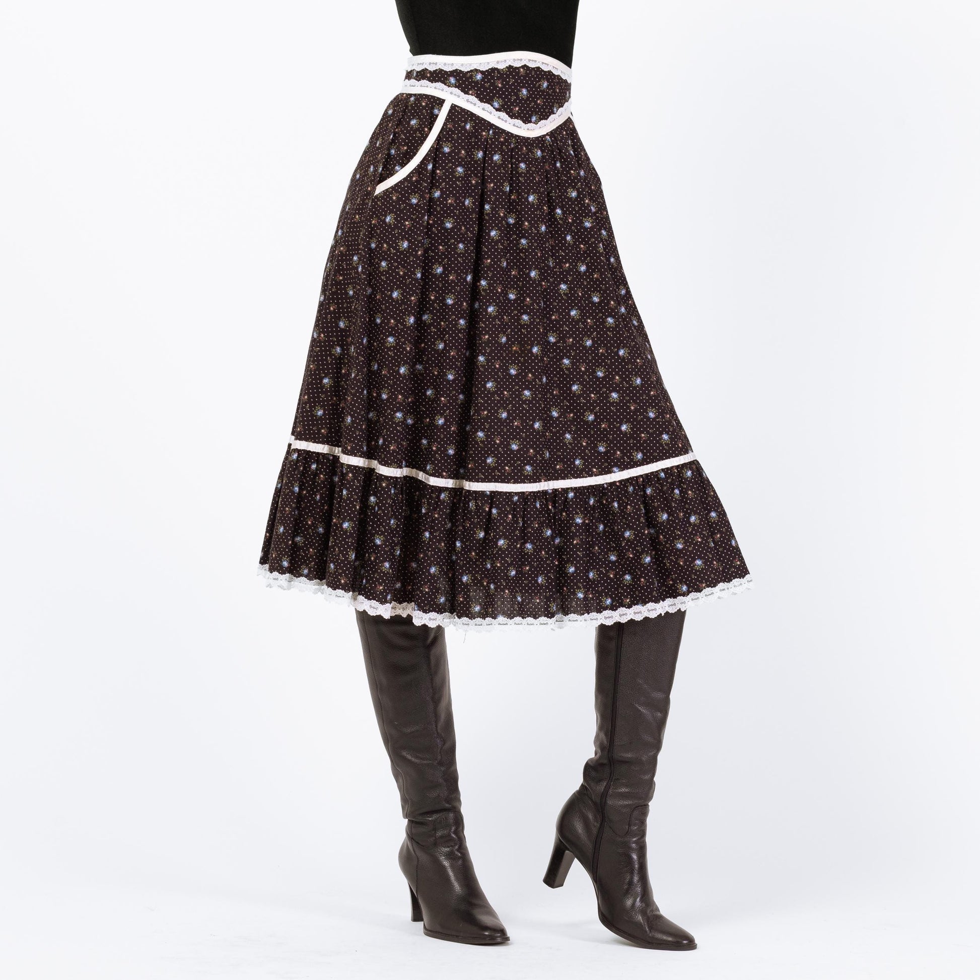 Vintage 70s Gunne Sax Black Calico Floral Prairie Skirt - Small, 26” Waist | Jessica's Gunnies Boho Lace Trim Cottagecore Midi Skirt