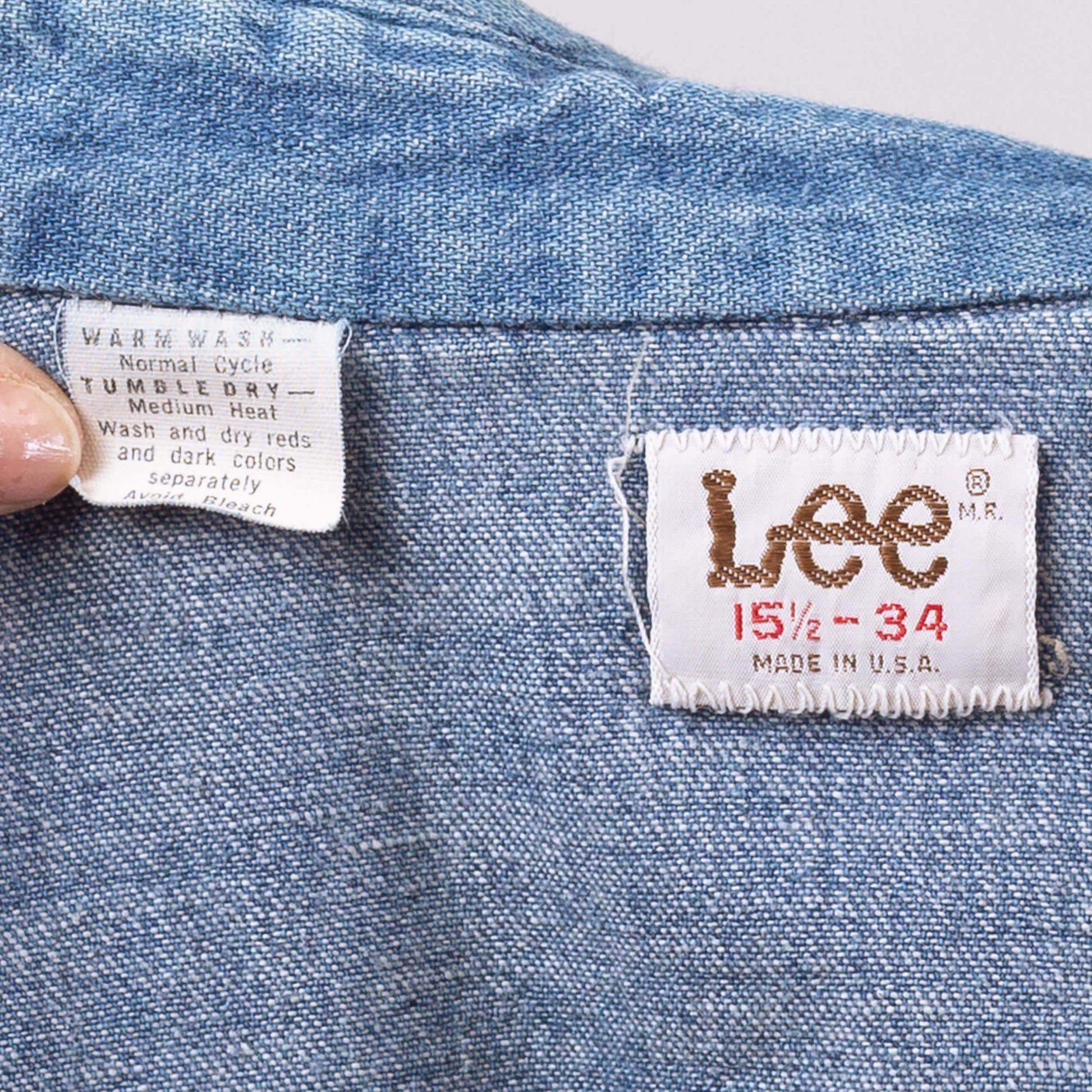 Vintage 70s Lee Chambray Denim Pearl Snap Western Shirt - Medium | Cowboy Blue Jean Workwear Top
