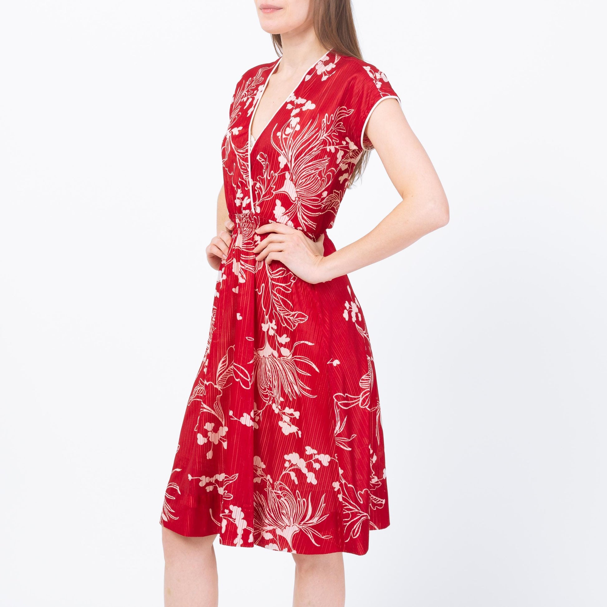 Vintage 70s Red & White Tropical Floral Sundress - Small | Boho V Neck Knee Length Summer Dress
