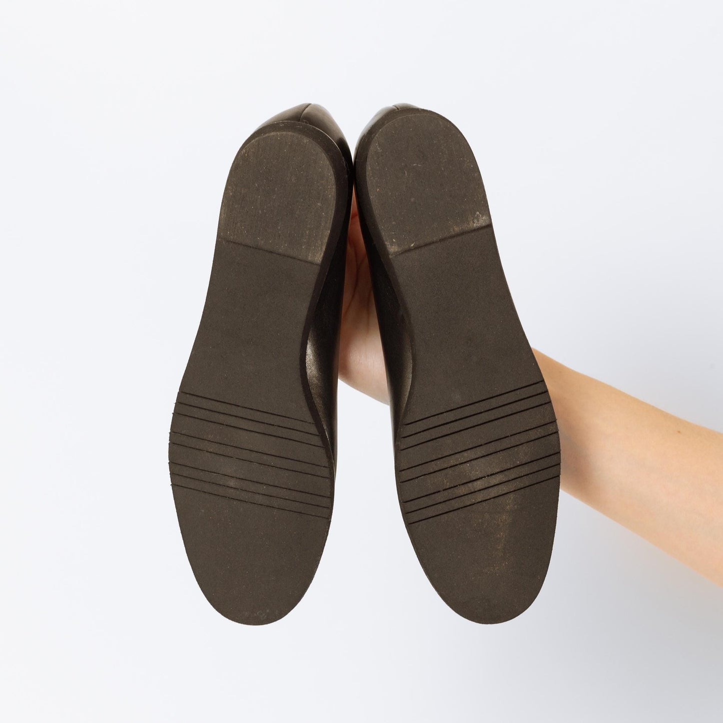 Vintage Ferragamo 90s Black Leather Ballet Flats - Size 5 | Designer Rounded Toe Low Wedge Heel Pumps
