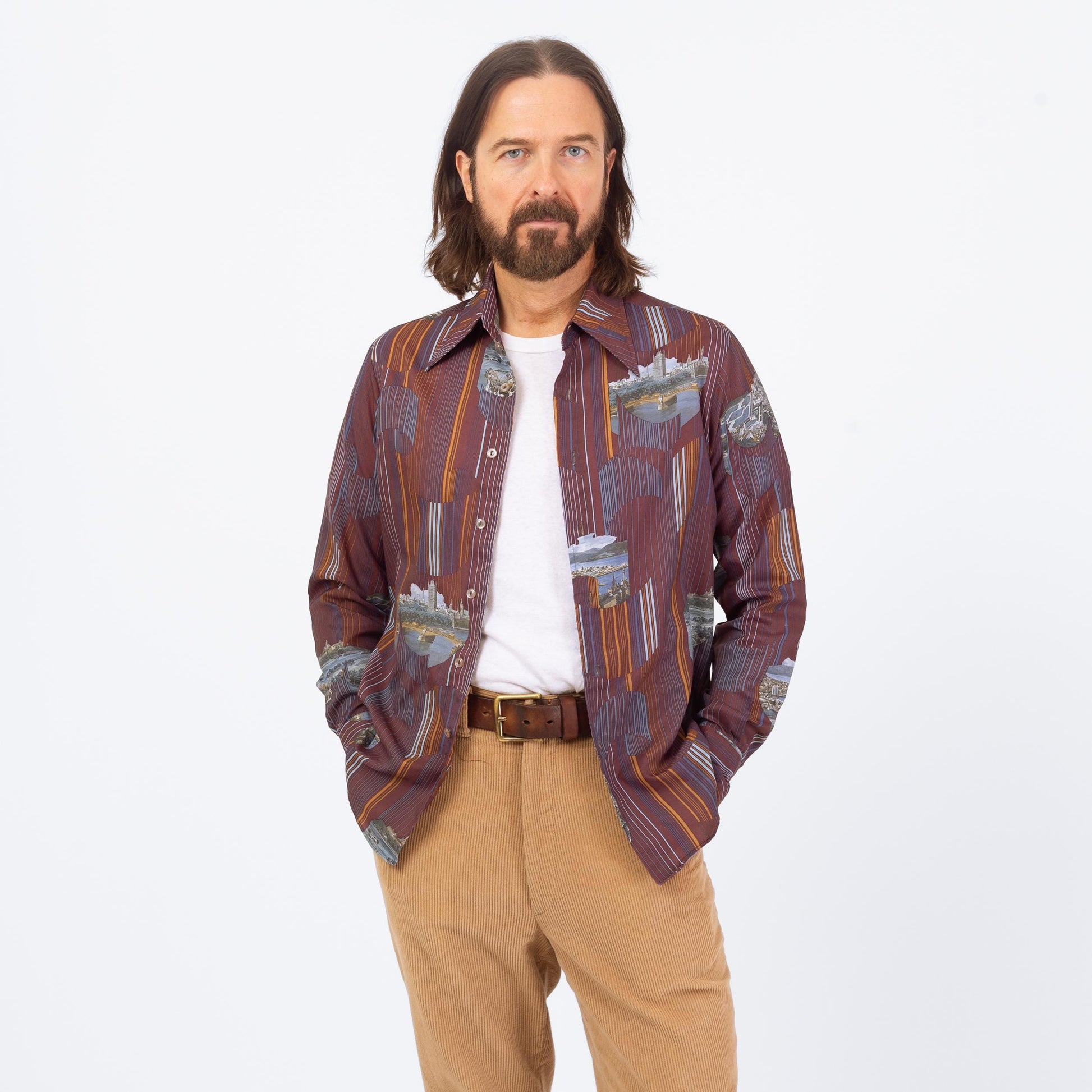 Vintage 70s Deco City Print Shirt - Medium | Novelty Long Sleeve Collared Button Up Shirt