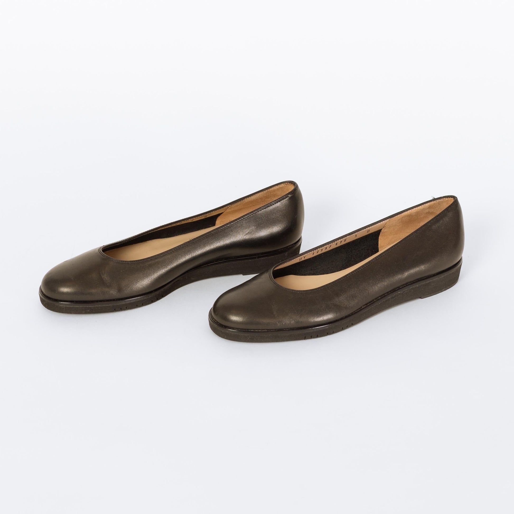 Vintage Ferragamo 90s Black Leather Ballet Flats - Size 5 | Designer Rounded Toe Low Wedge Heel Pumps