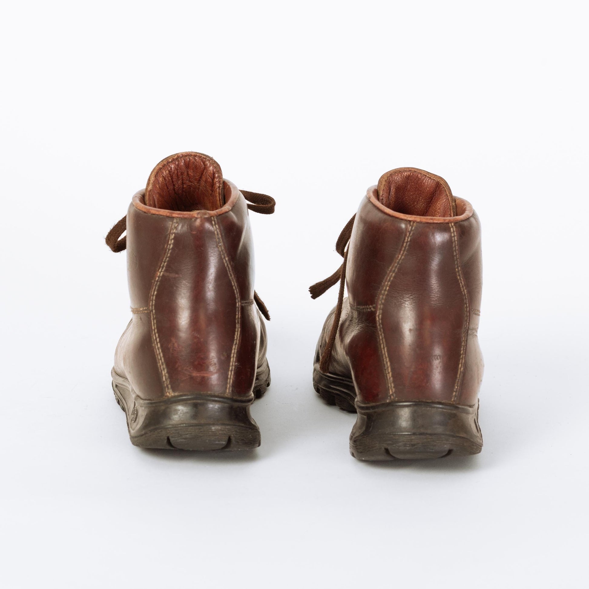 Vintage Vasquez Burgundy Leather Hiking Boots - Men's Size 8, Women's 10 | Sundowner Backpacking Ankle Boots