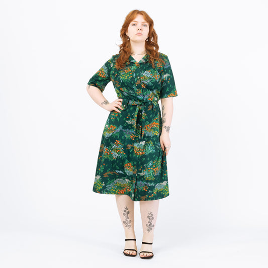 Vintage 70s Green Wildflower Floral Belted Shirtdress - Large | Short Sleeve Collared Fit & Flare Secretary Dress