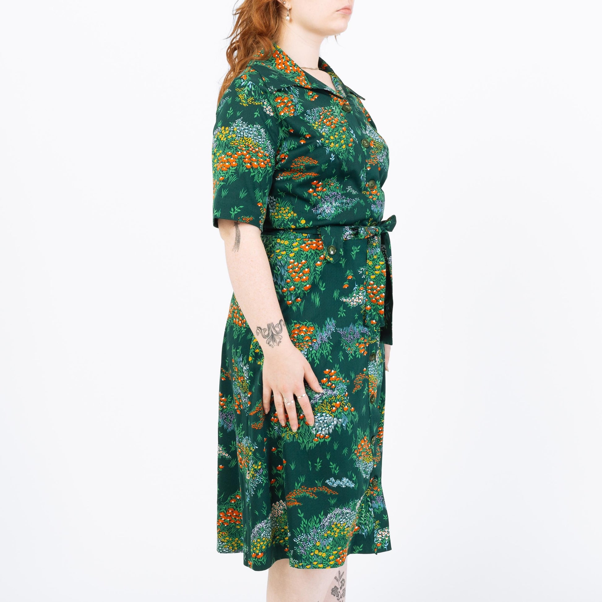 Vintage 70s Green Wildflower Floral Belted Shirtdress - Large | Short Sleeve Collared Fit & Flare Secretary Dress