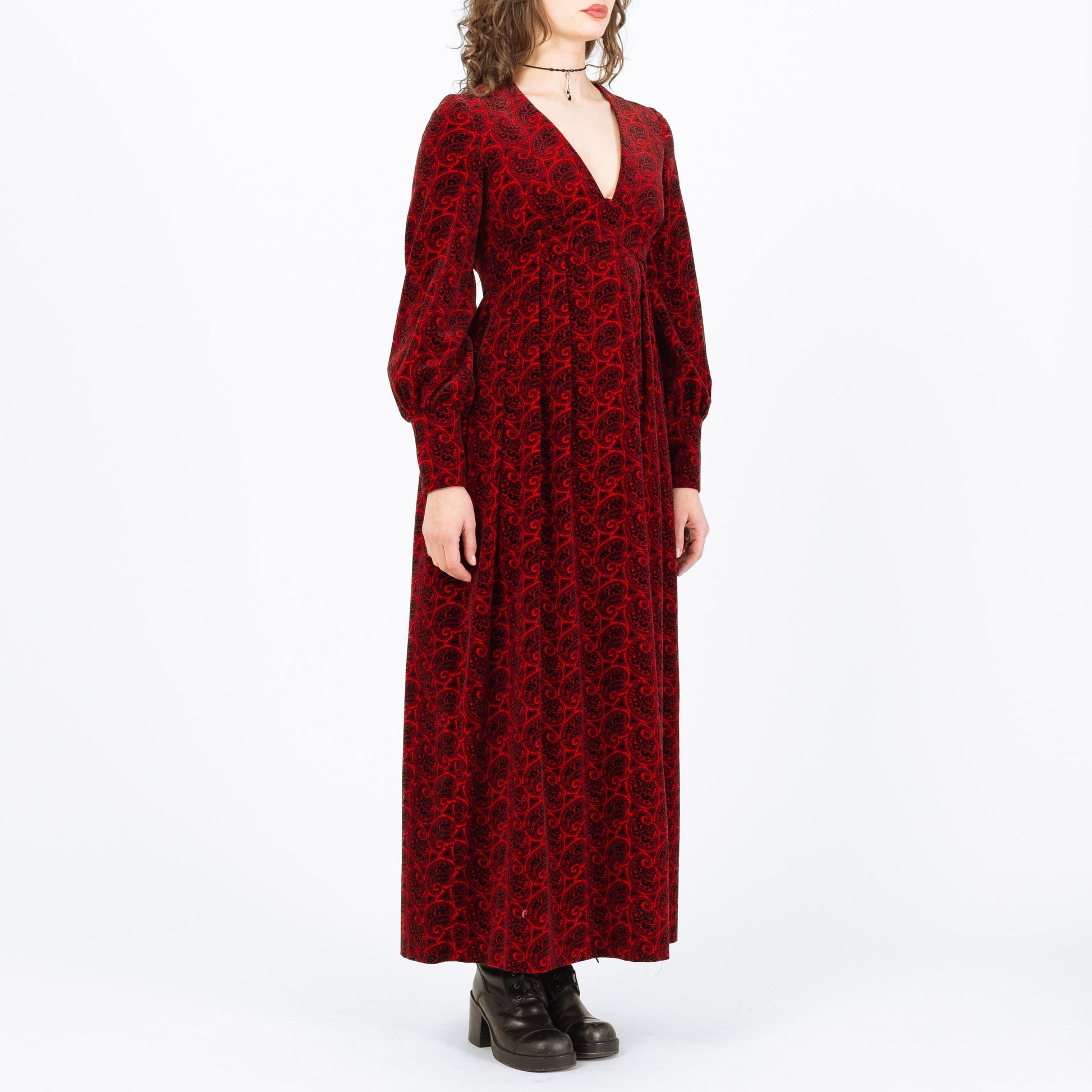 Vintage 70s Calderon Red & Black Paisley Velvet Maxi Dress - Medium | Gothic Mid Century Hostess Gown