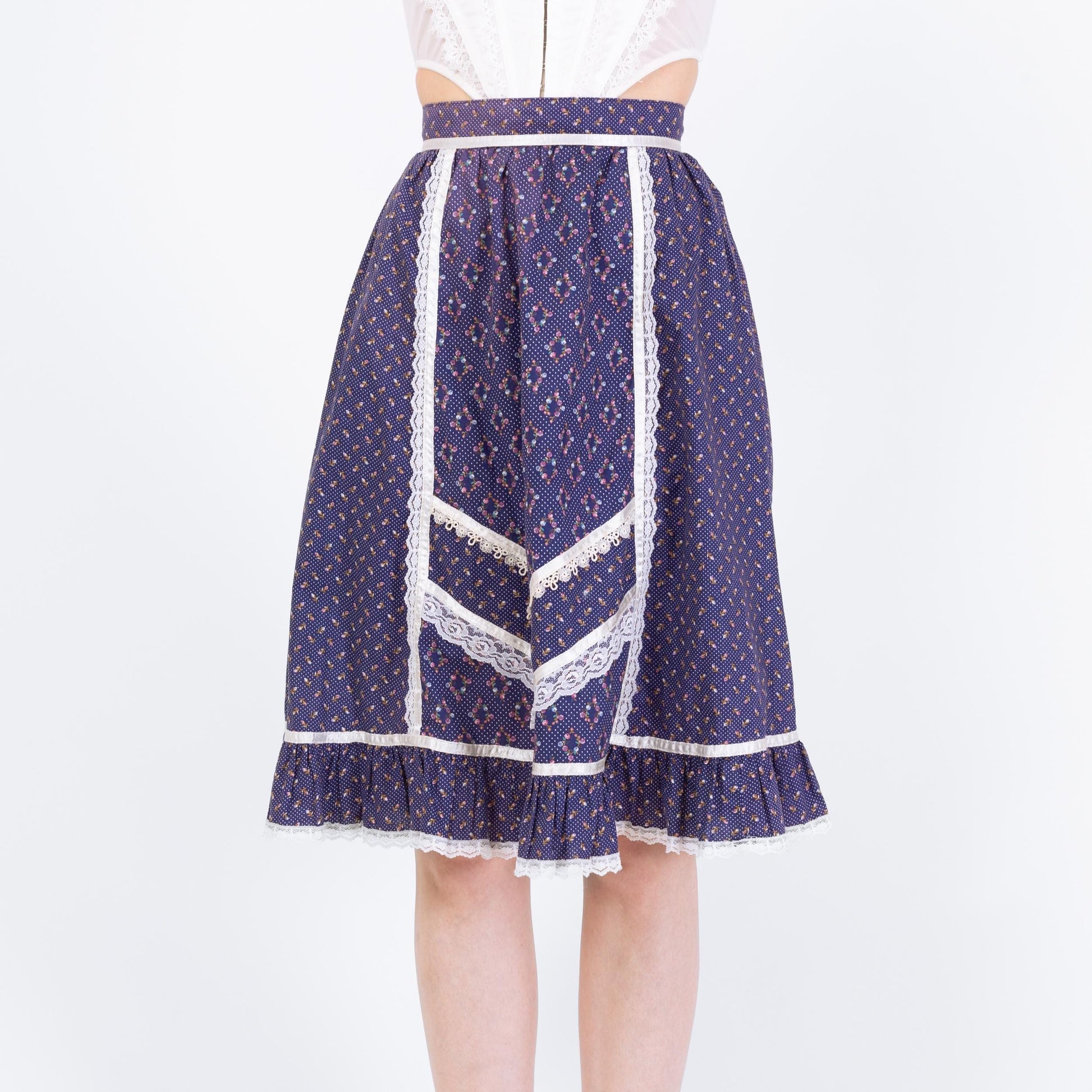 Vintage 70s Gunne Sax Blue Calico Floral Prairie Skirt - Extra Small, 24” Waist | Boho Lace Trim Cottagecore Midi Skirt