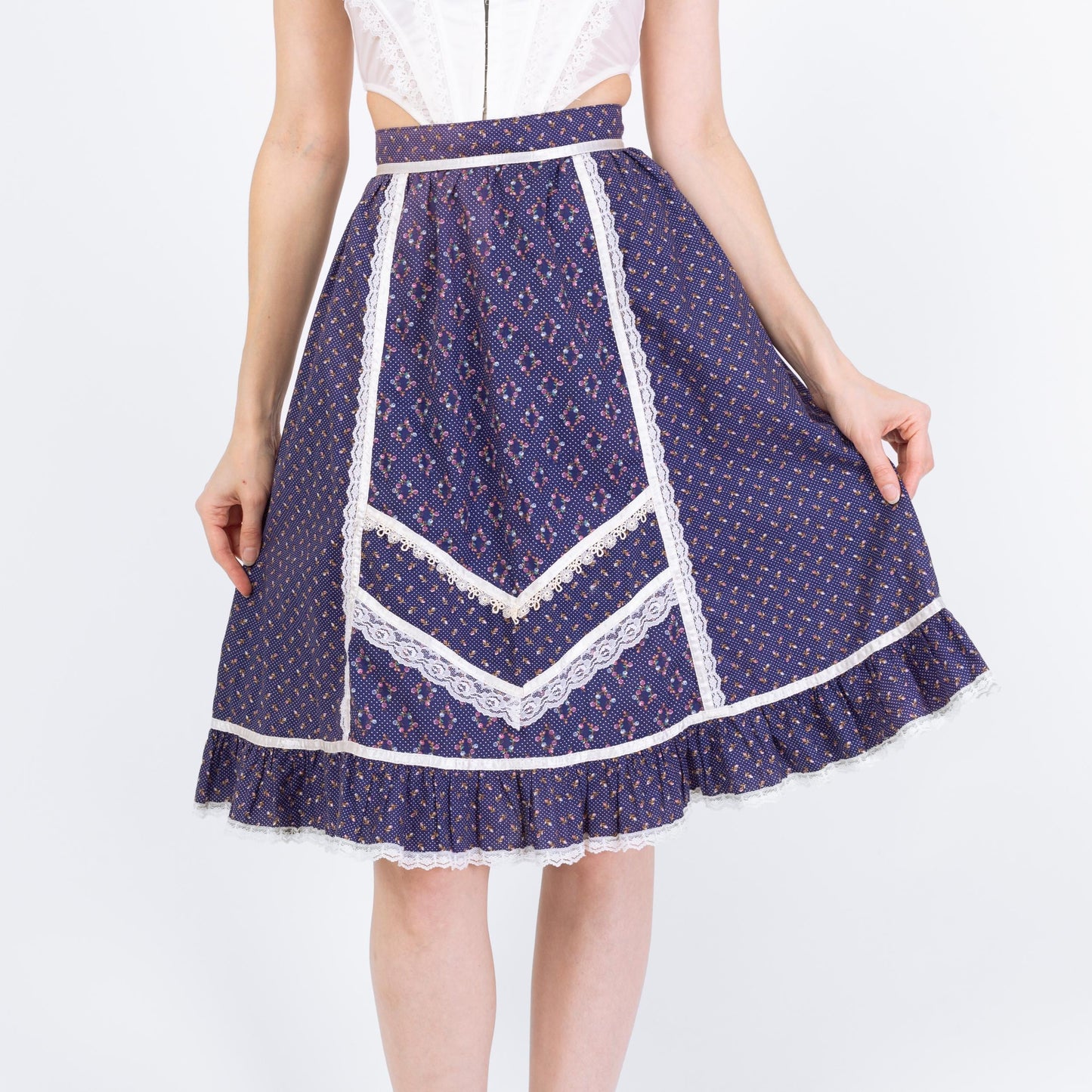 Vintage 70s Gunne Sax Blue Calico Floral Prairie Skirt - Extra Small, 24” Waist | Boho Lace Trim Cottagecore Midi Skirt