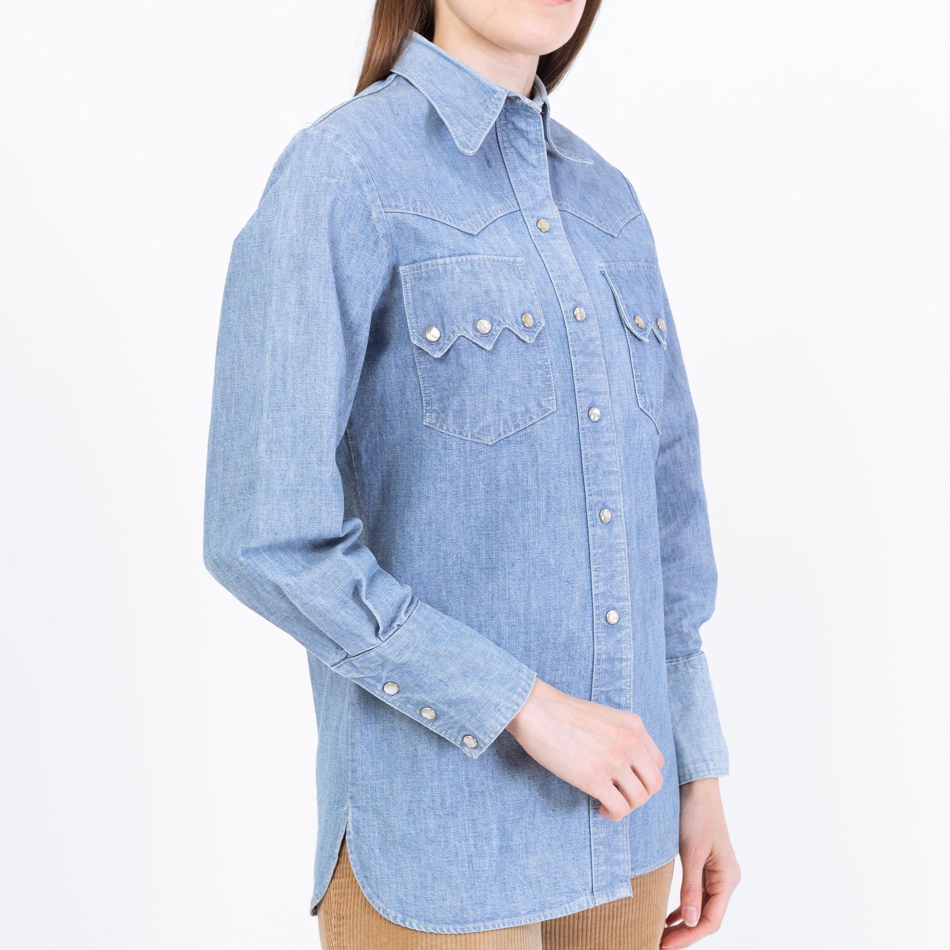 Vintage 70s Lady Wrangler Denim Sawtooth Pocket Western Shirt - Small | Cotton Chambray Pearl Snap Shacket