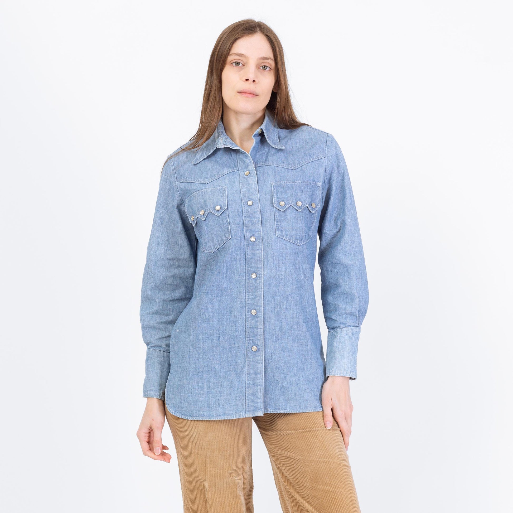 Vintage 70s Lady Wrangler Denim Sawtooth Pocket Western Shirt - Small | Cotton Chambray Pearl Snap Shacket
