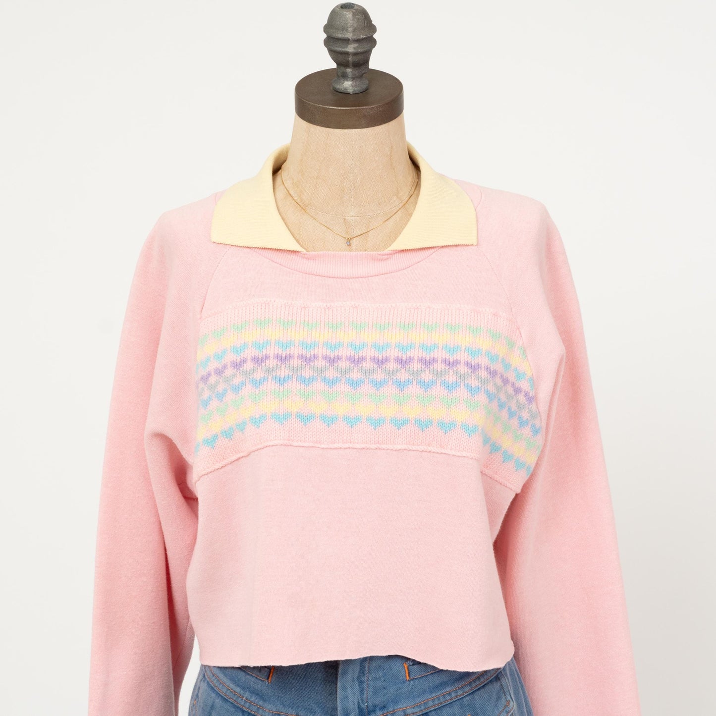 Vintage 90s Pink Heart Cross-Stitch Cropped Sweatshirt - Large to XL | Collared Pullover Crop Top