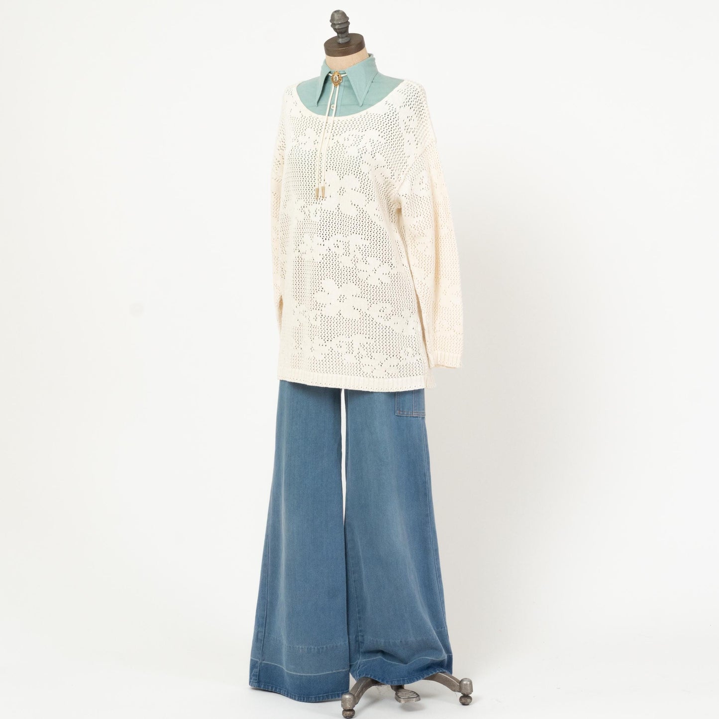 Vintage 90s White Floral Open Stitch Sweater - Medium | Longline Eyelet Knit Boatneck Pullover