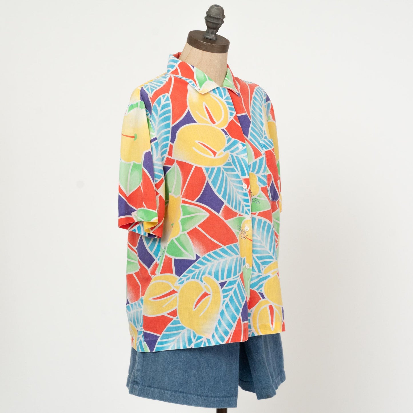 Vintage 80s Soft Tropical Floral Blouse - Large | Retro Women's Hawaiian Shirt