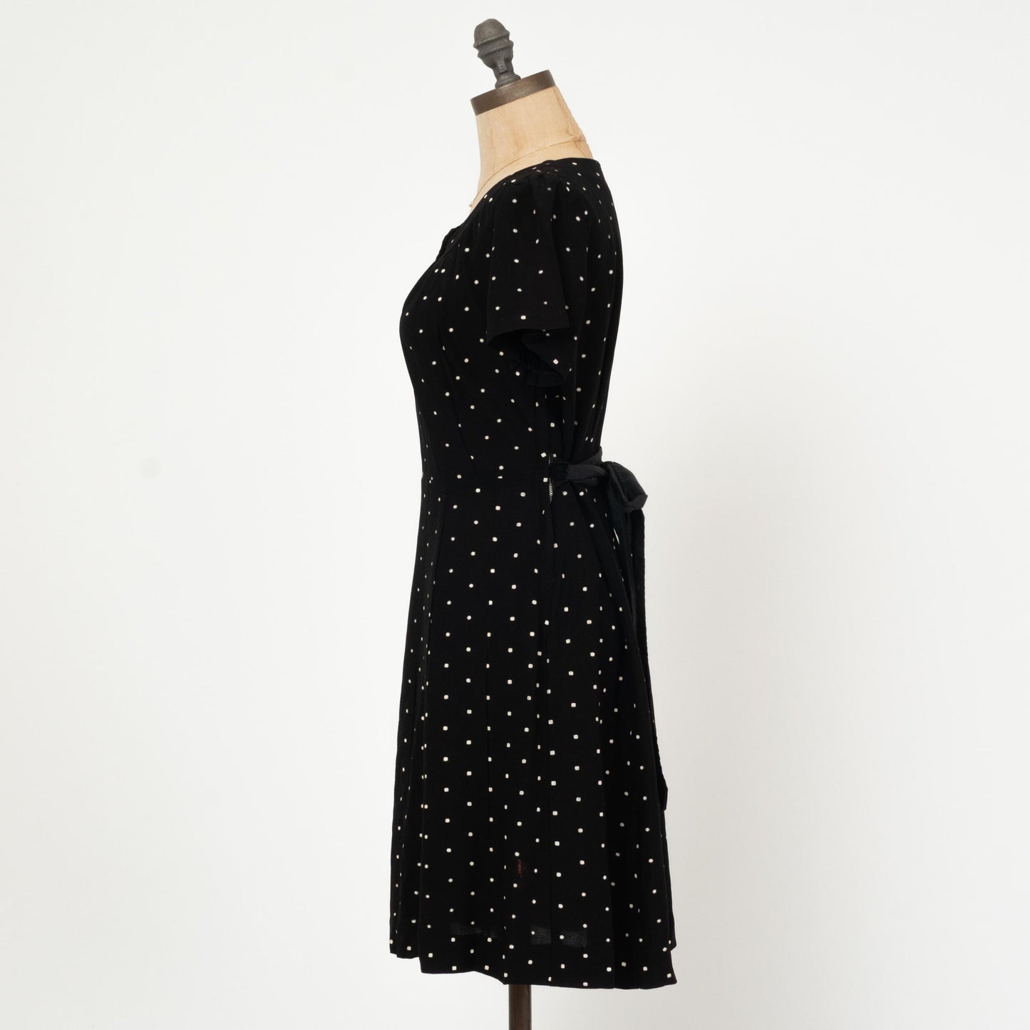 Vintage 50s Black & White Keyhole Mini Dress - Medium | Retro Fit Flare Day Dress