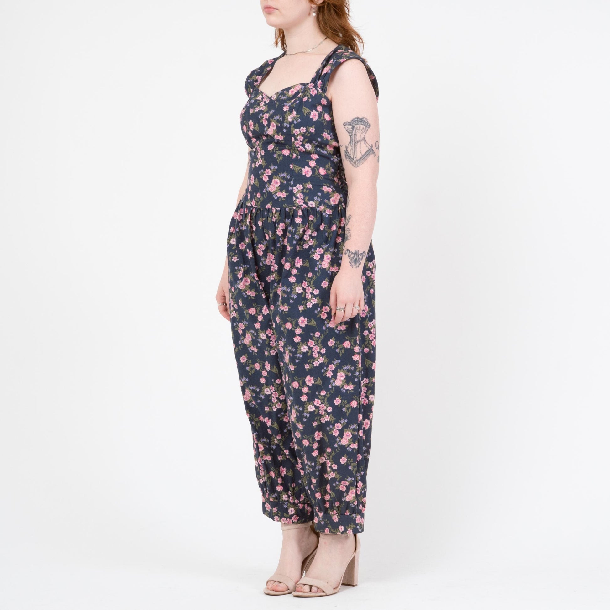 Vintage 80s Blue Floral Pinafore Jumpsuit - Medium to Large | Boho Cap Sleeve Romper Outfit with Pockets