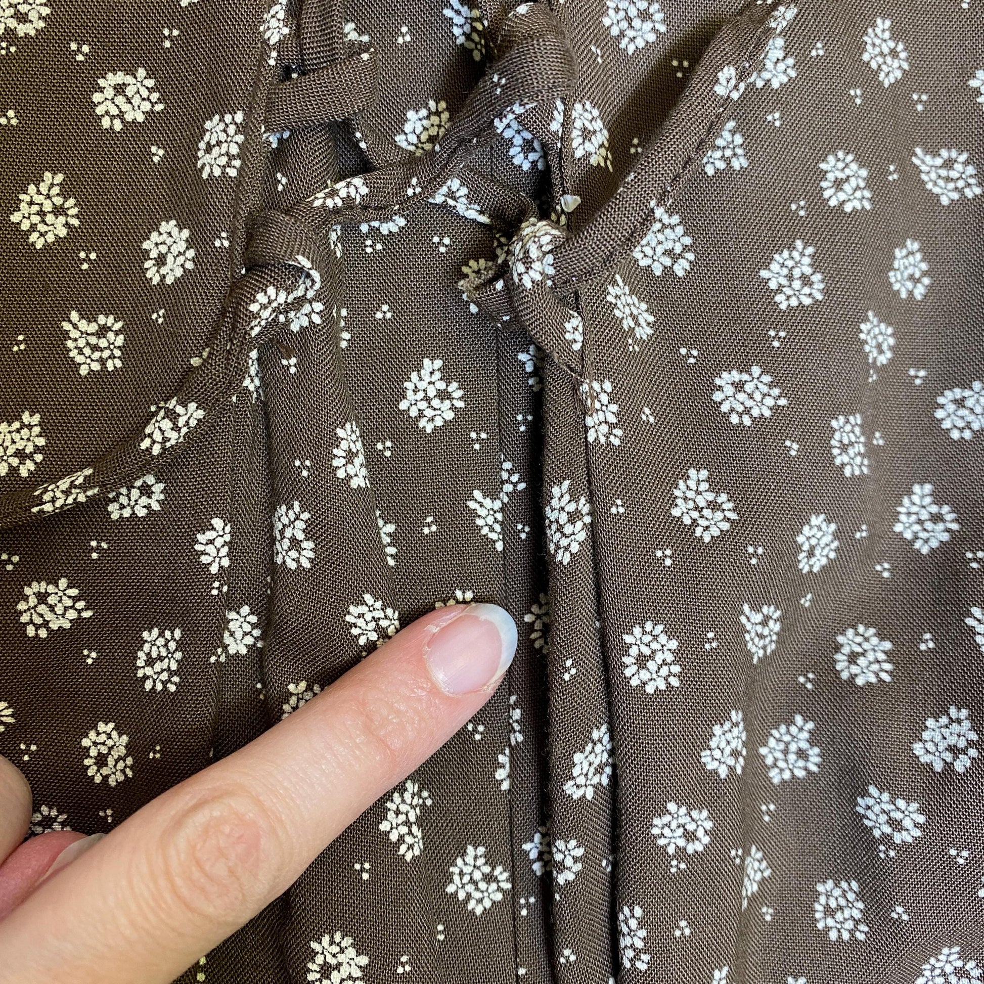 Vintage 80s Brown Floral Wide Leg Jumpsuit - Large to XL | Boho Short Sleeve Palazzo Pantsuit