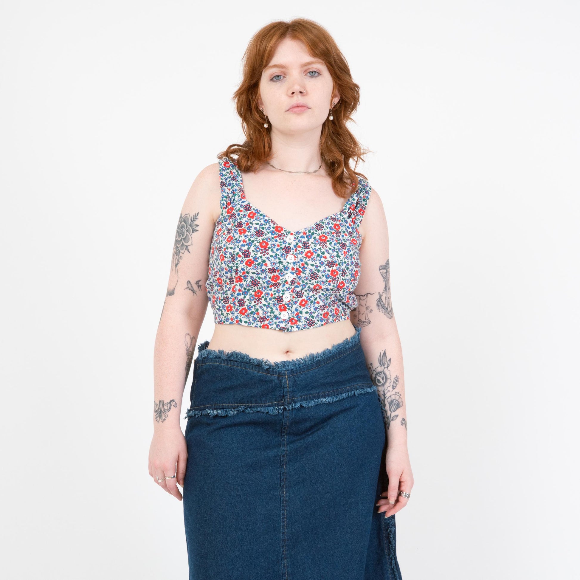 Vintage 80s Blue Floral Crop Top - Large | Boho Sleeveless Button Up Cropped Blouse