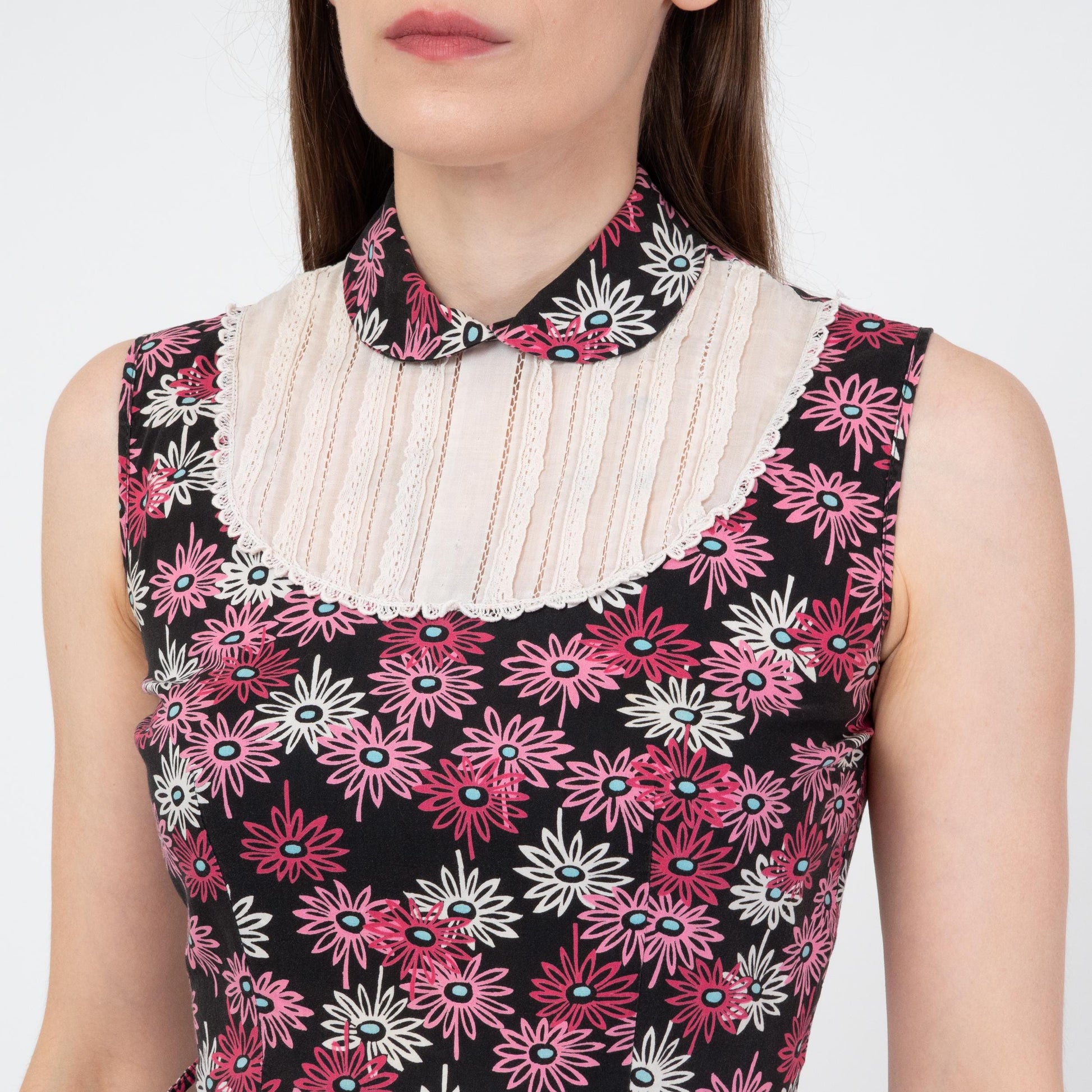 Vintage 50s Black & Pink Daisy Floral Day Dress - Extra Small | Retro Fit Flare Lace Bib Mini Dress