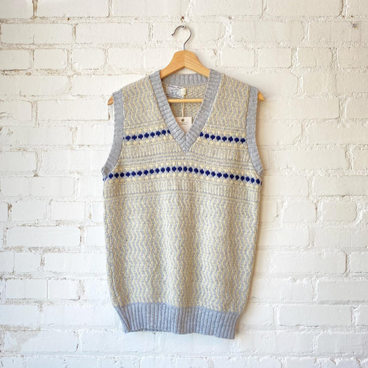 Vintage 70s Knit V-Neck Sweater Vest - Medium | Unisex Sleeveless Pullover Top