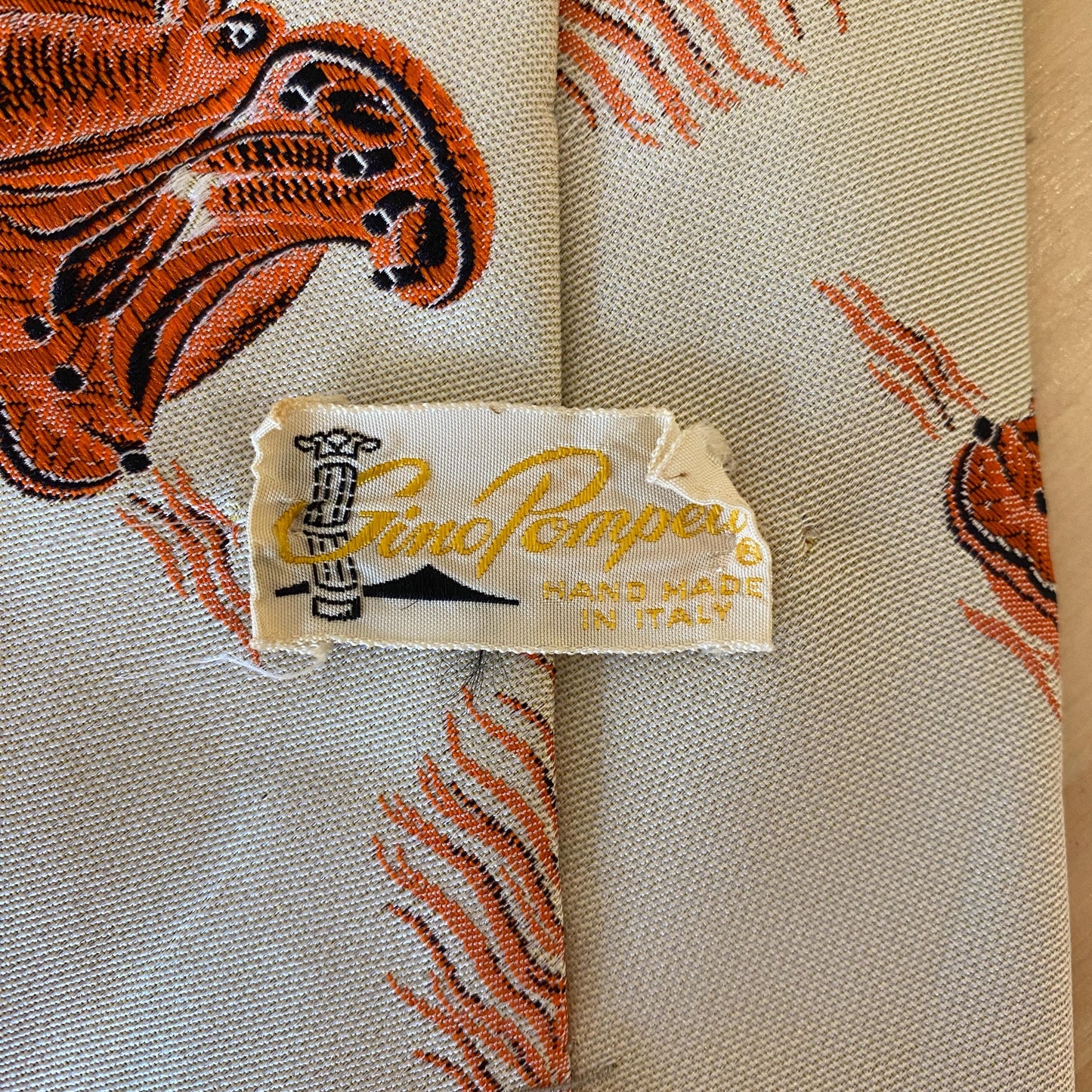 Vintage 70s Gino Pompeii Hippo Novelty Necktie