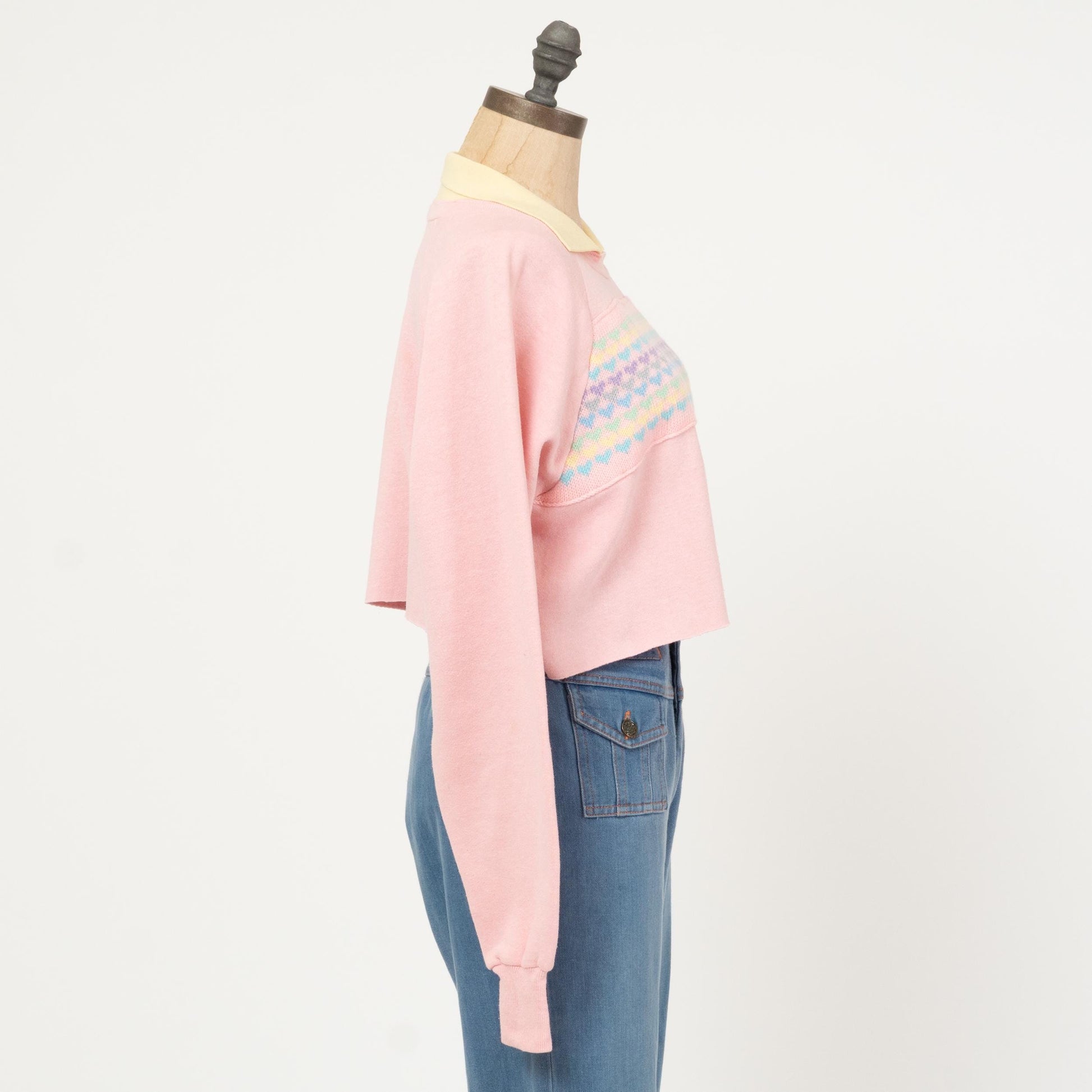 Vintage 90s Pink Heart Cross-Stitch Cropped Sweatshirt - Large to XL | Collared Pullover Crop Top