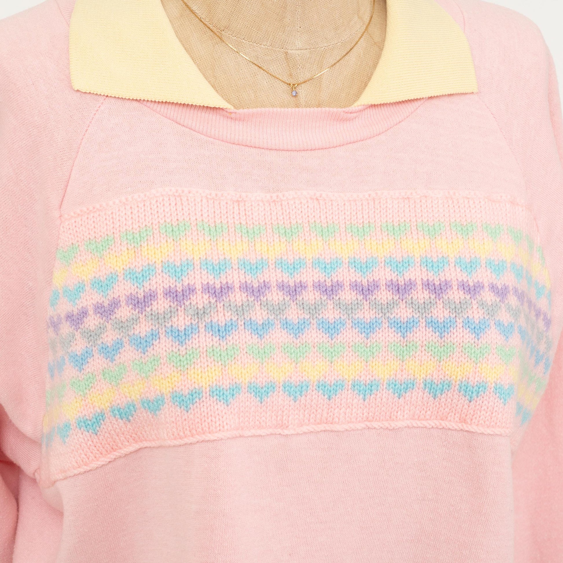 Vintage 90s Pink Heart Cross-Stitch Cropped Sweatshirt - Large to XL | Collared Pullover Crop Top