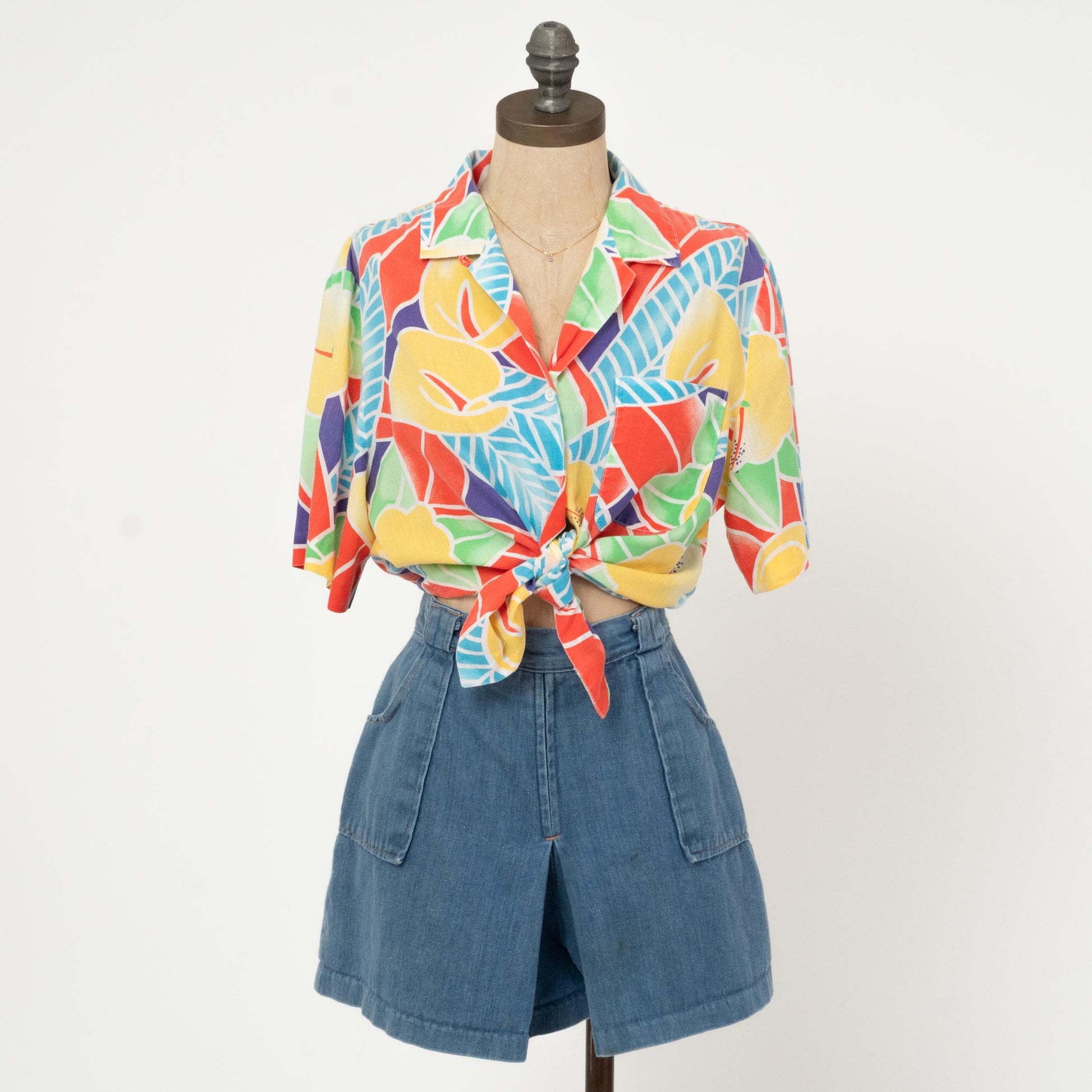 Vintage 80s Soft Tropical Floral Blouse - Large | Retro Women's Hawaiian Shirt