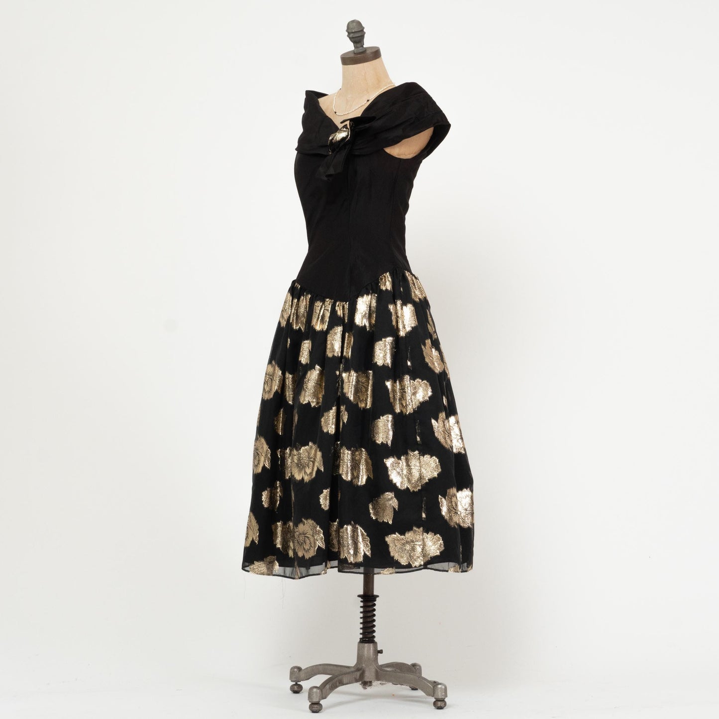 Vintage 80s Gunne Sax Off-Shoulder Party Dress - Small | Black Gold Basque Waist Fit Flare Bow Midi Dress