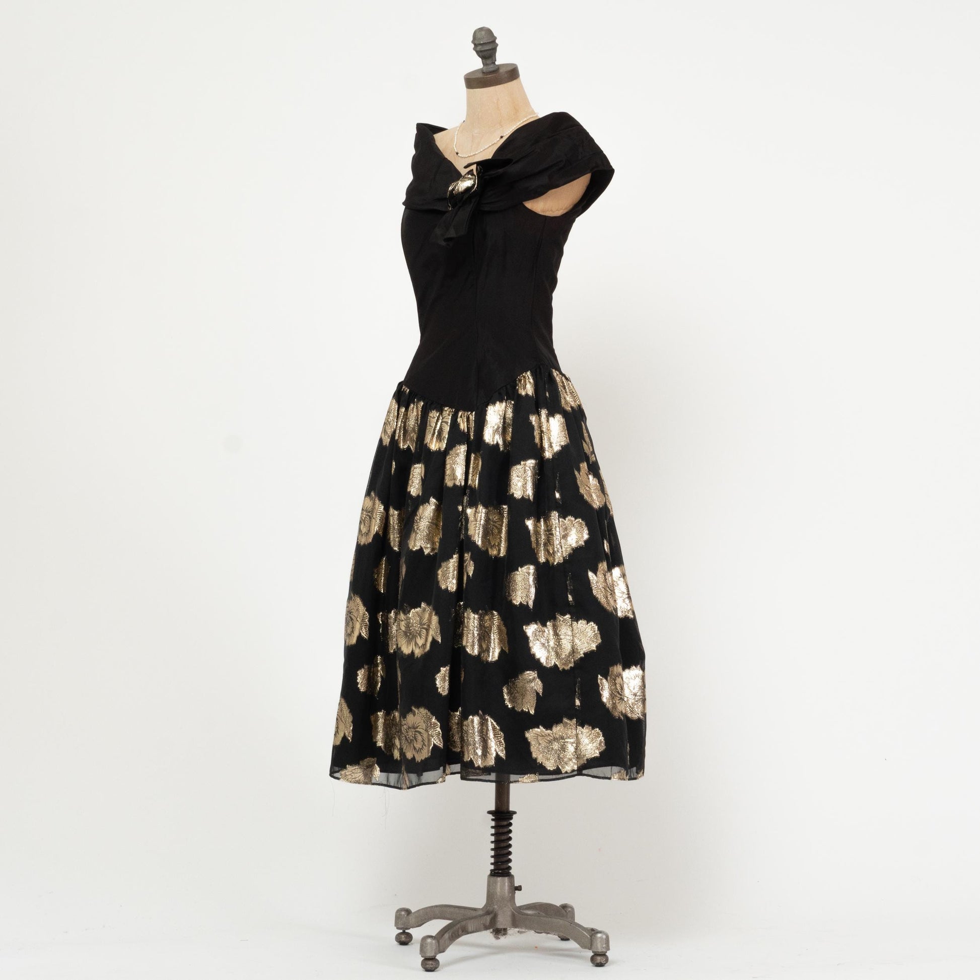 Vintage 80s Gunne Sax Off-Shoulder Party Dress - Small | Black Gold Basque Waist Fit Flare Bow Midi Dress