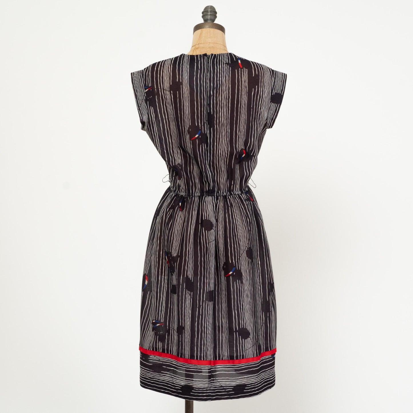 Vintage 70s Abstract Print Cap Sleeve Dress - Medium | Black White Red A Line Midi Dress