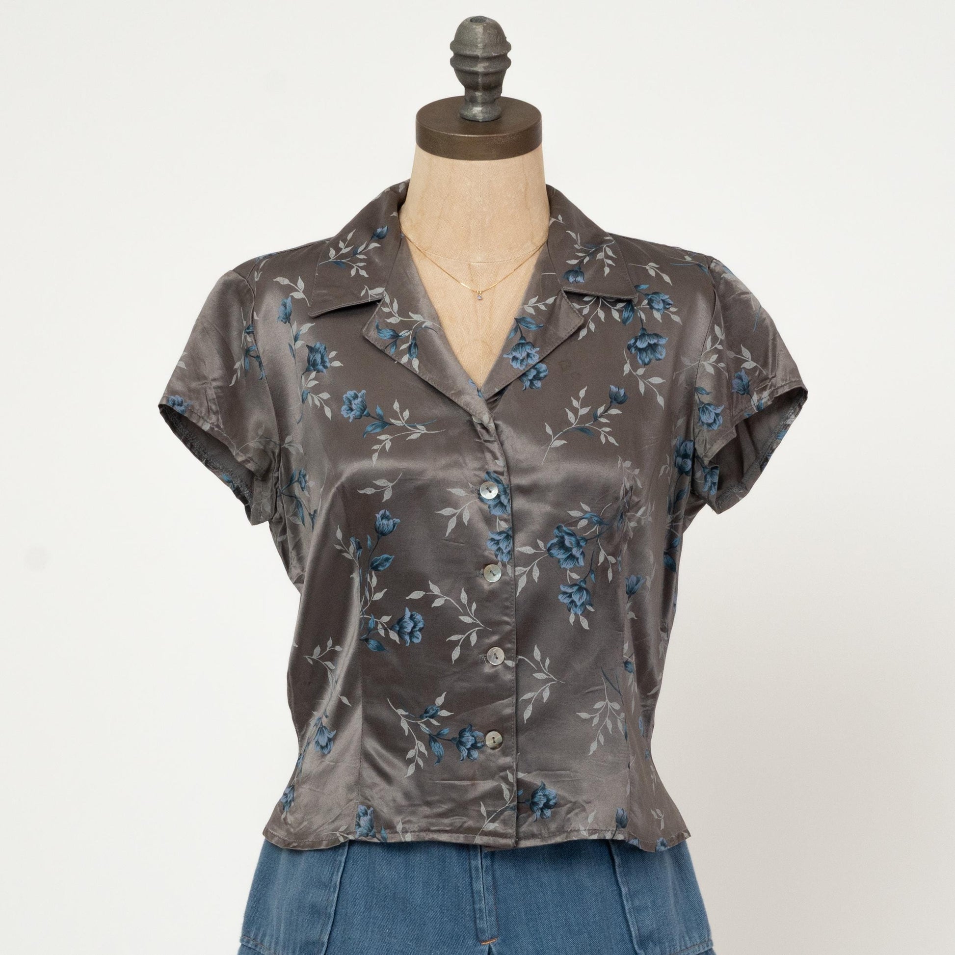 Vintage 90s Silver Floral Satin Crop Top - Medium | Collared Short Sleeve Cropped Blouse