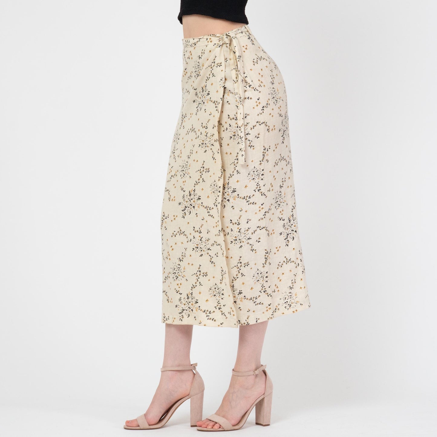 Vintage 90s Soft Linen Wildflower Print Midi Wrap Skirt - Small | Cream Floral High Waisted Skirt