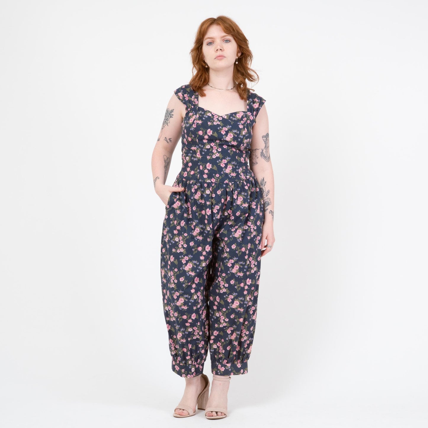 Vintage 80s Blue Floral Pinafore Jumpsuit - Medium to Large | Boho Cap Sleeve Romper Outfit with Pockets