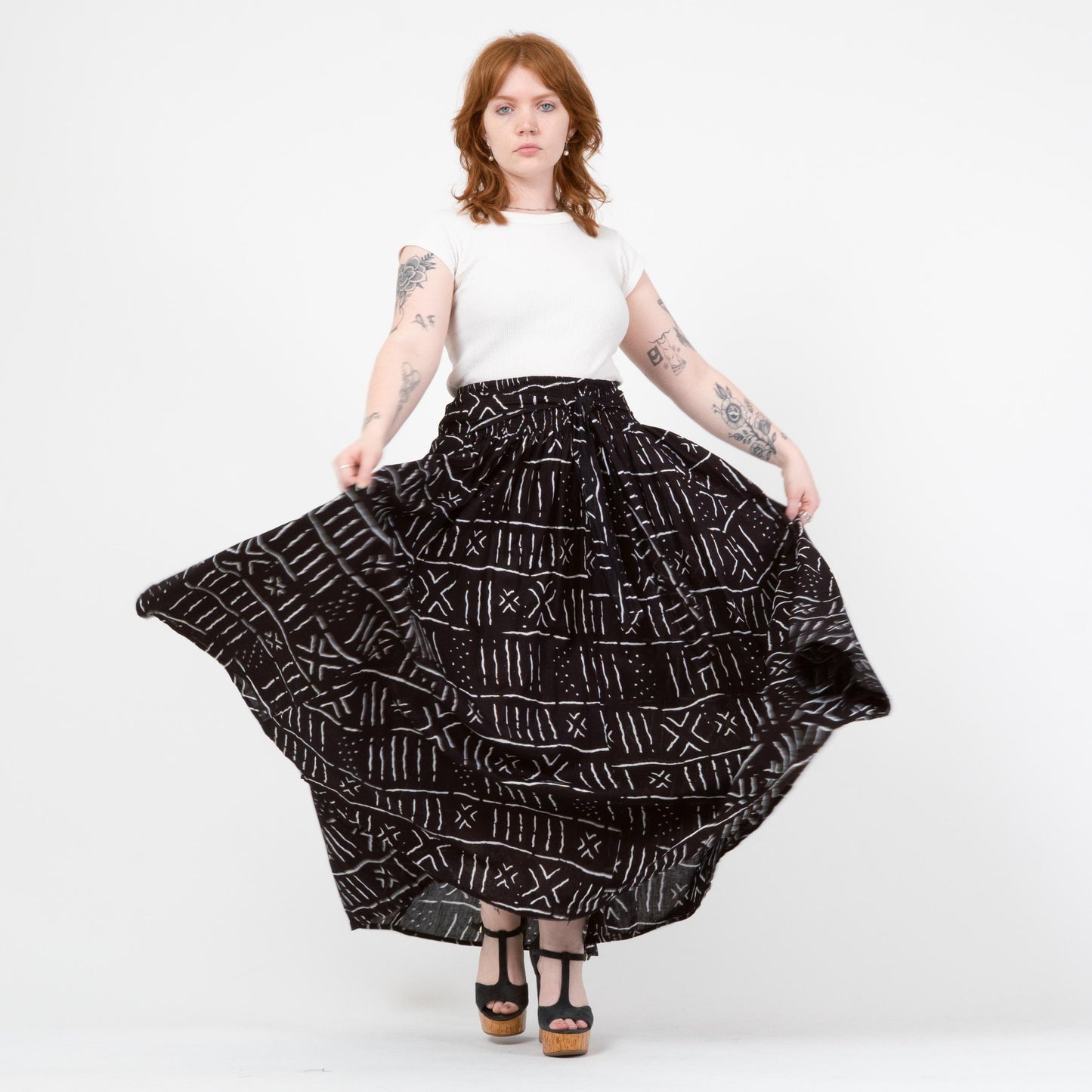 Vintage 90s Black & White Batik Maxi Skirt - One Size | Boho High Waisted Long Cotton Skirt