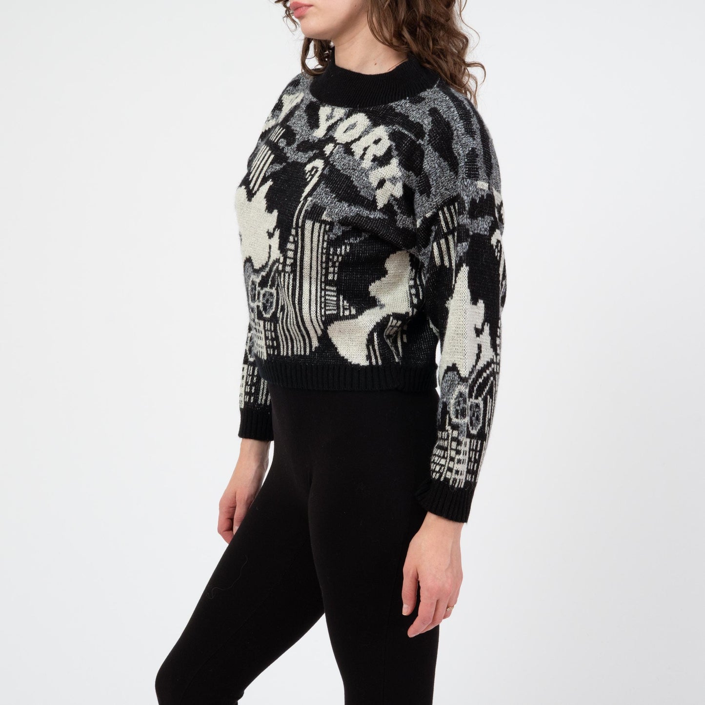 Vintage 80s New York City Scene Intarsia Knit Cropped Sweater - Small to Medium | New Wave Novelty Black & White Pullover