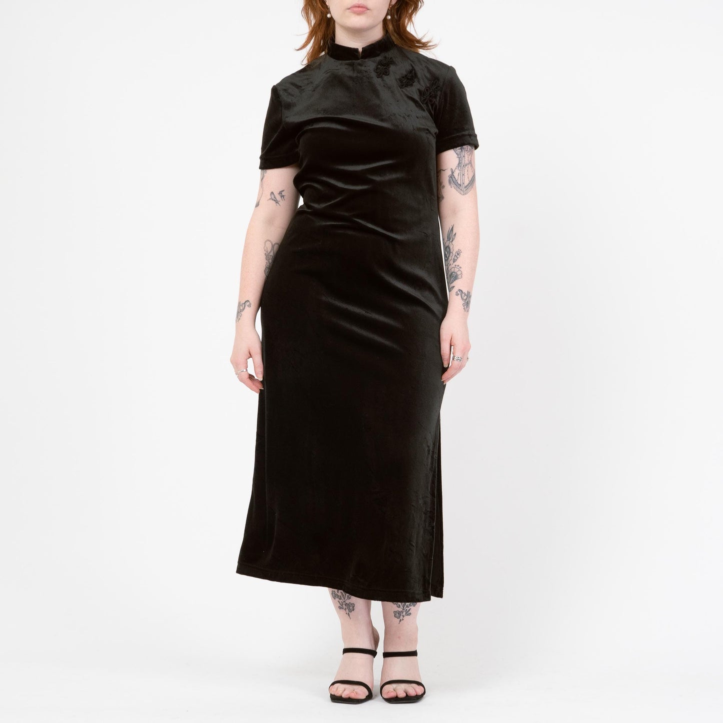 Vintage 90s Black Crushed Velvet Qipao Maxi Dress - Large | Gothic Mockneck Short Sleeve Formal Dress