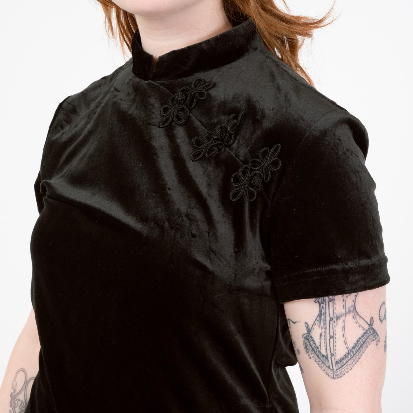 Vintage 90s Black Crushed Velvet Qipao Maxi Dress - Large | Gothic Mockneck Short Sleeve Formal Dress